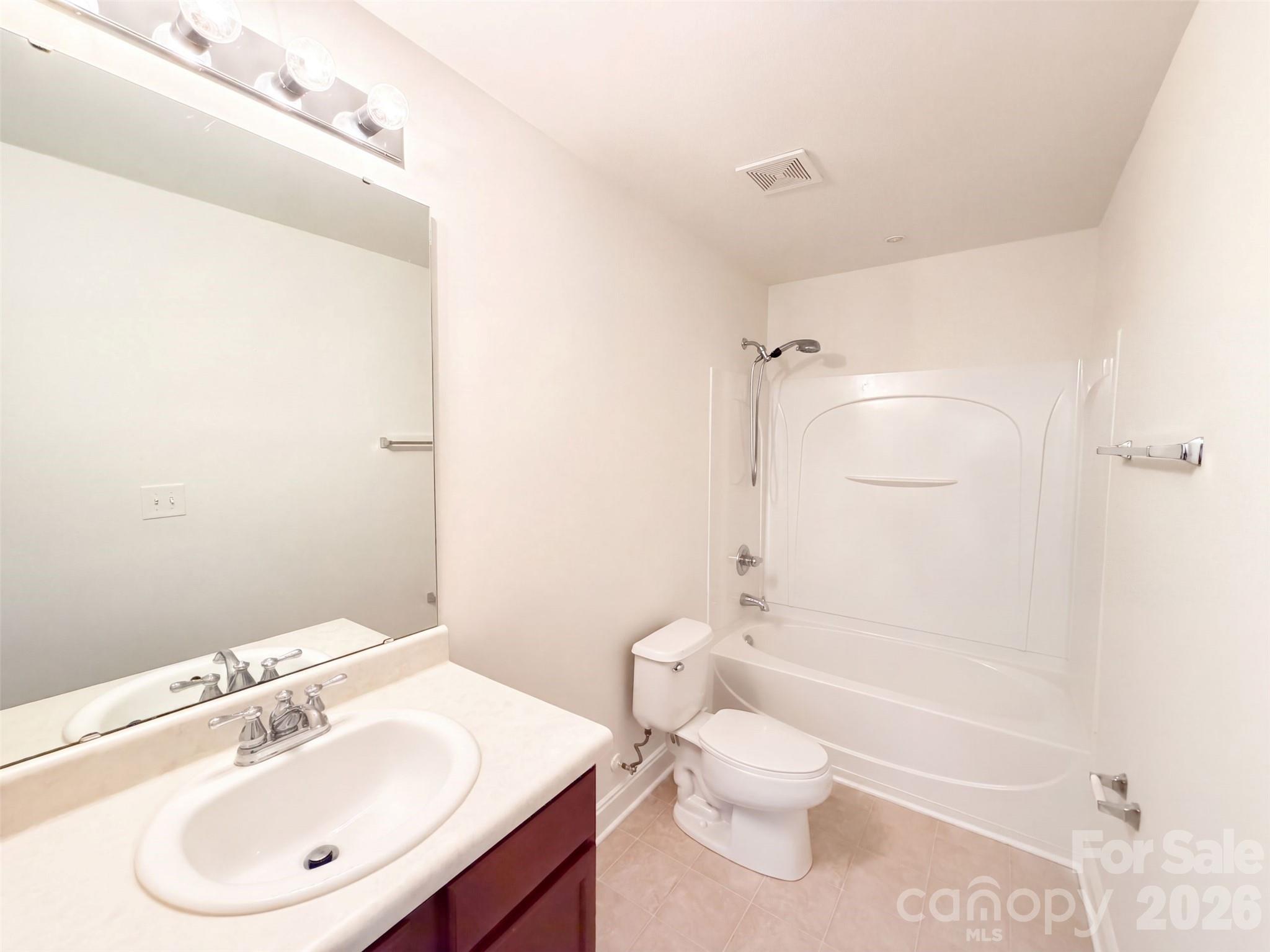 14903 Superior Street Property Photo 17