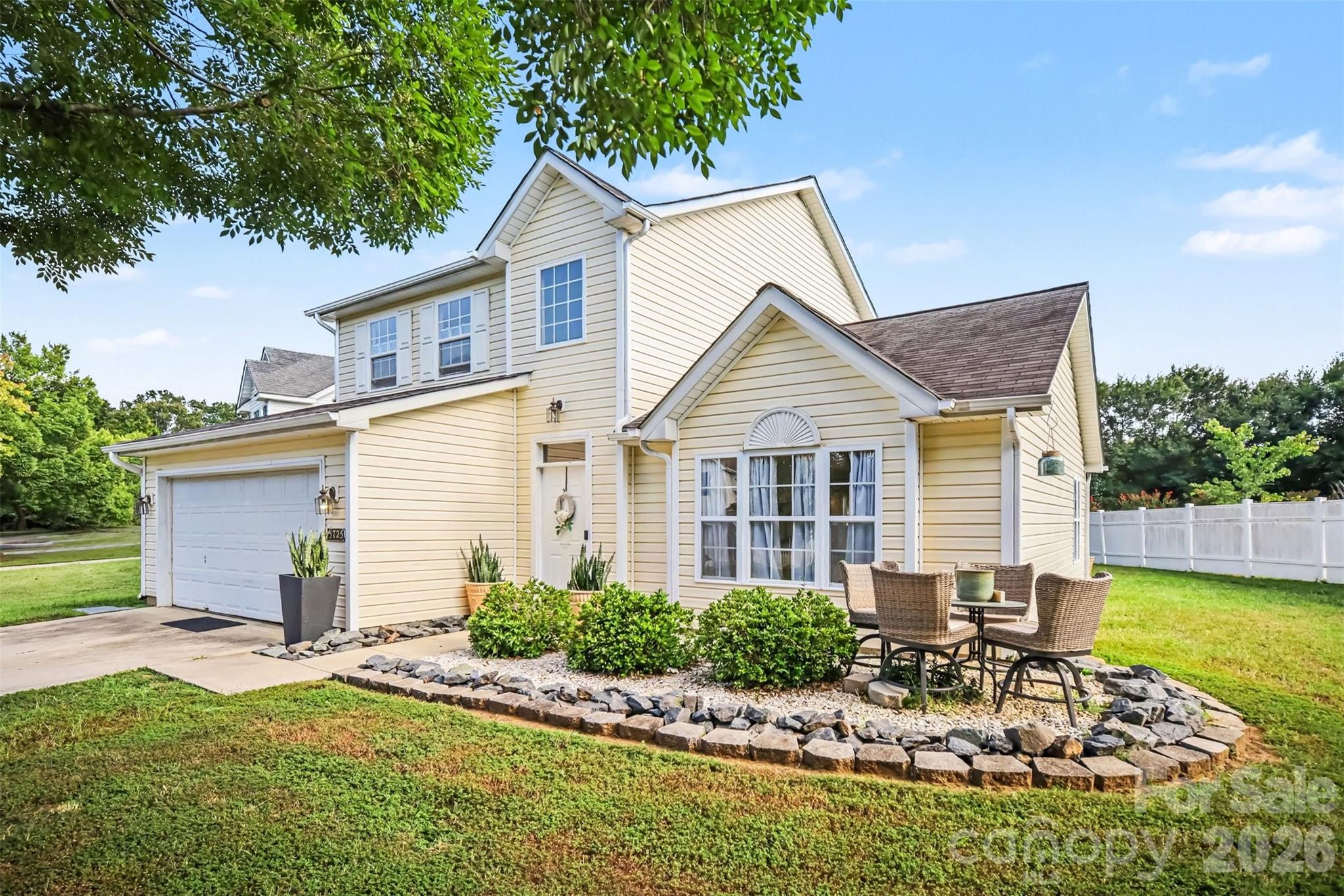 15725 Southern Garden Lane Property Photo 1