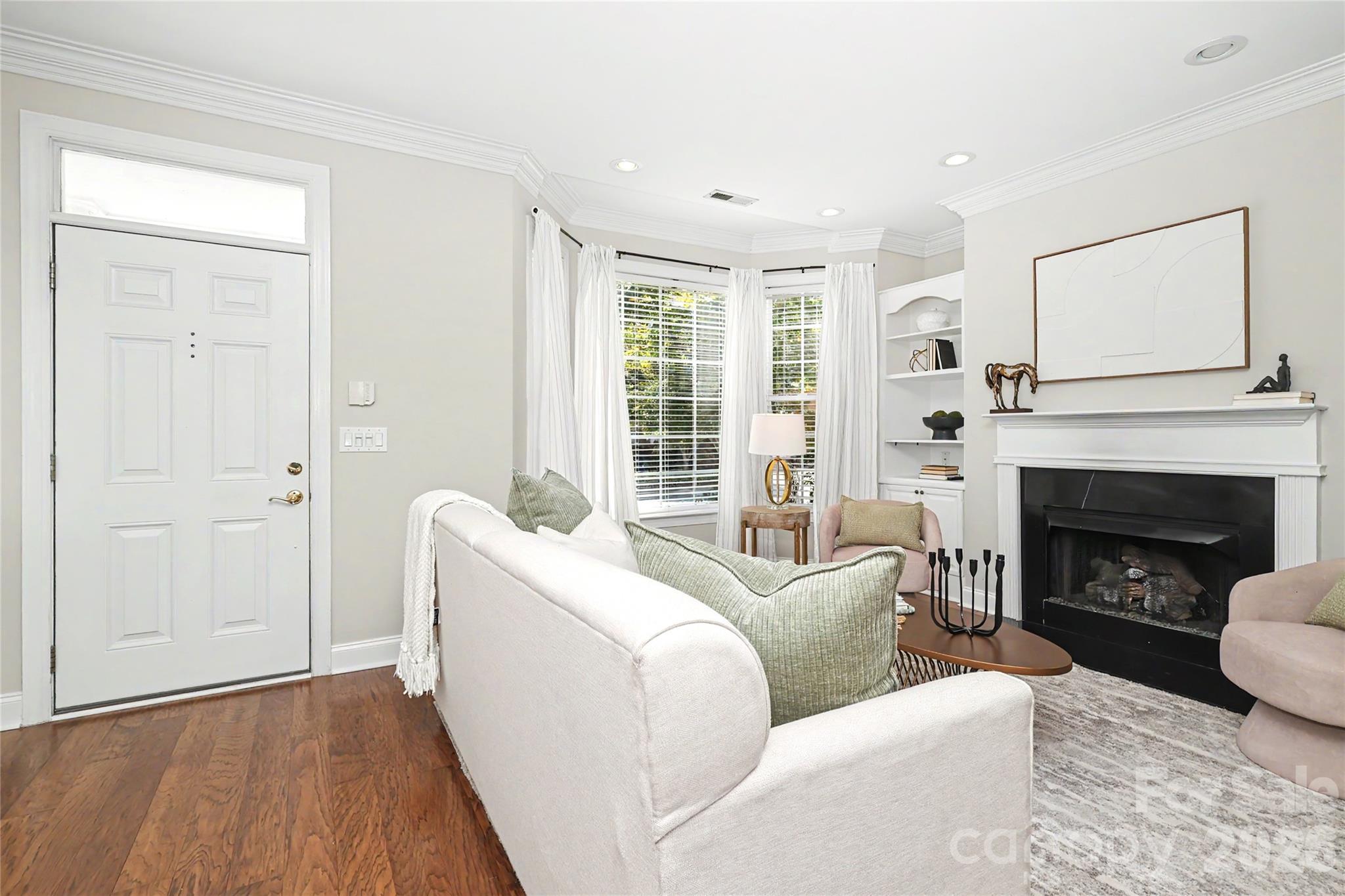 9150 Bonnie Briar Circle Property Photo 4