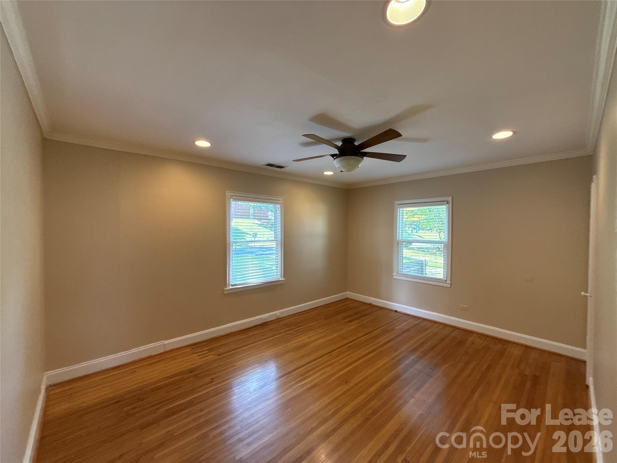 817 Everett Place Property Photo 6