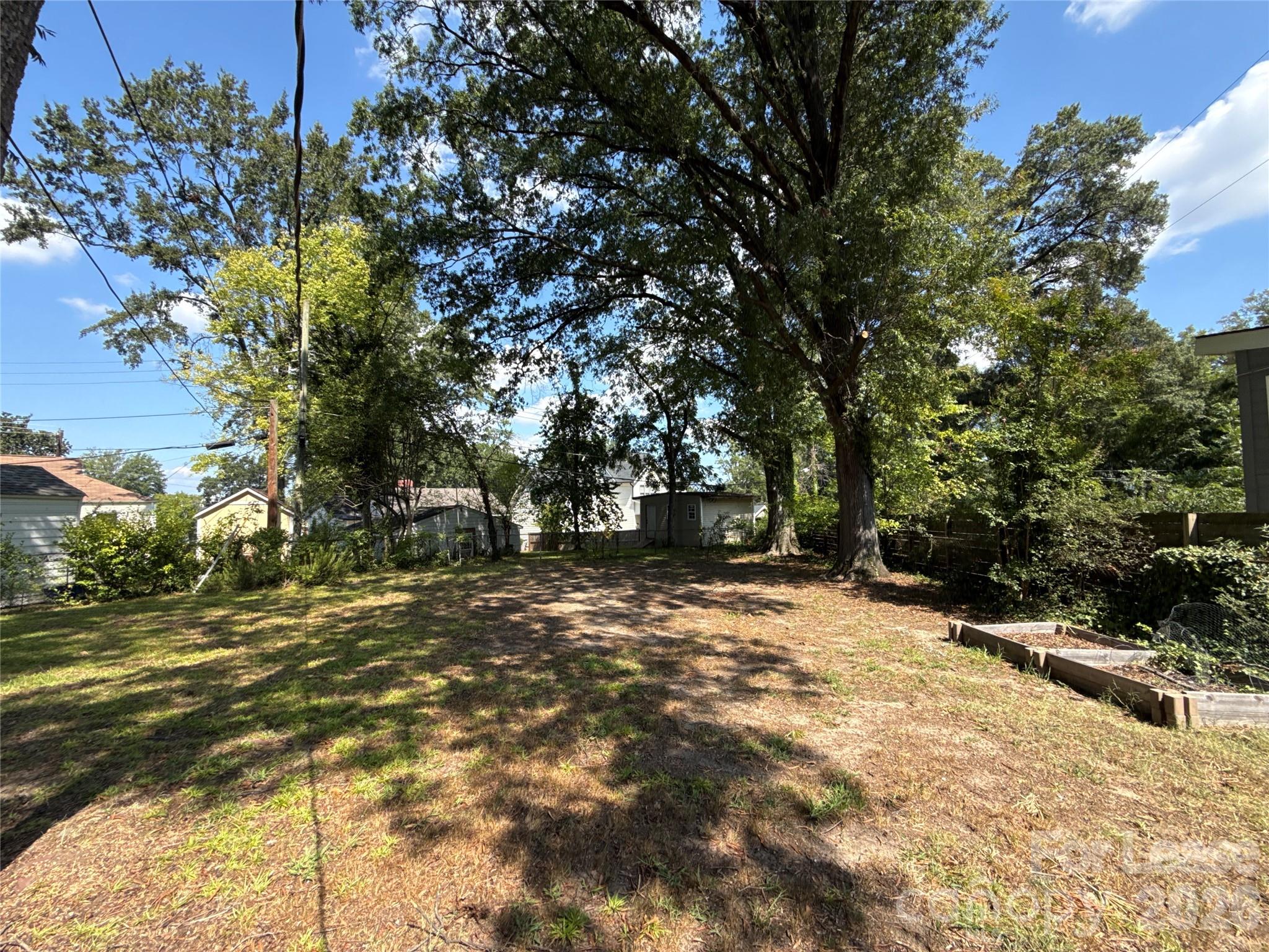 817 Everett Place Property Photo 12