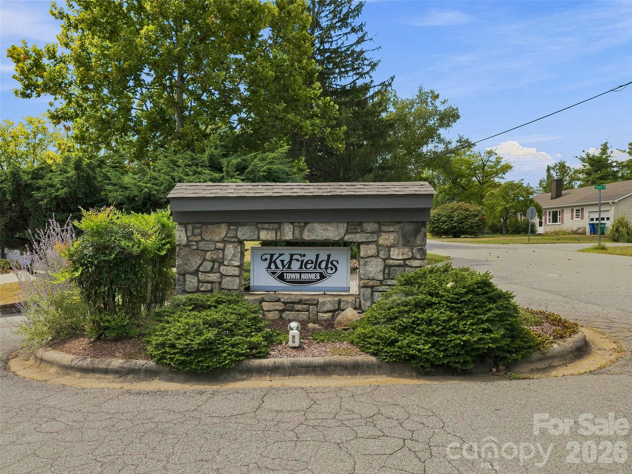 403 Kyfields Drive Property Photo 2