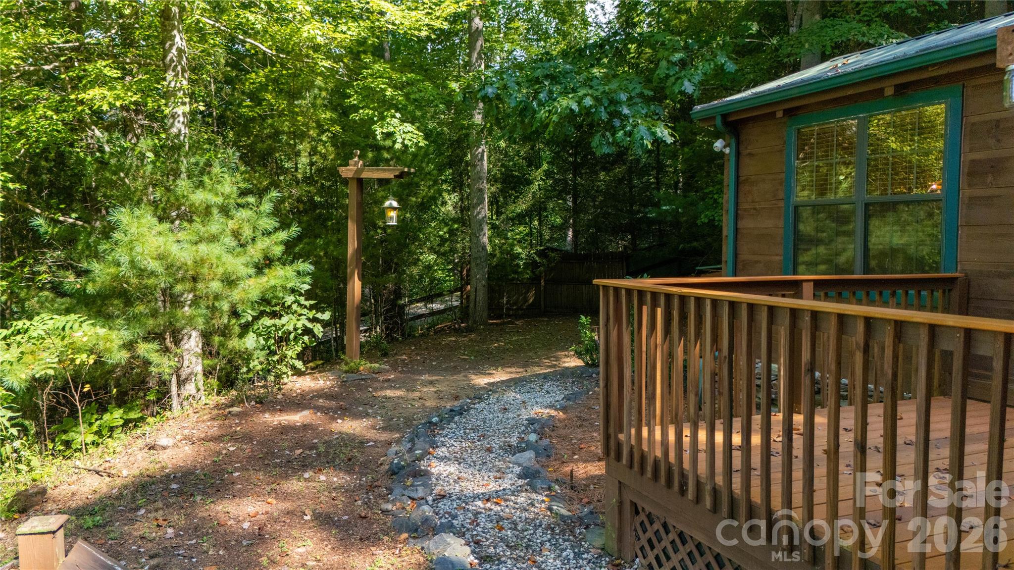 319 Dancing Leaf Lane Property Photo 8