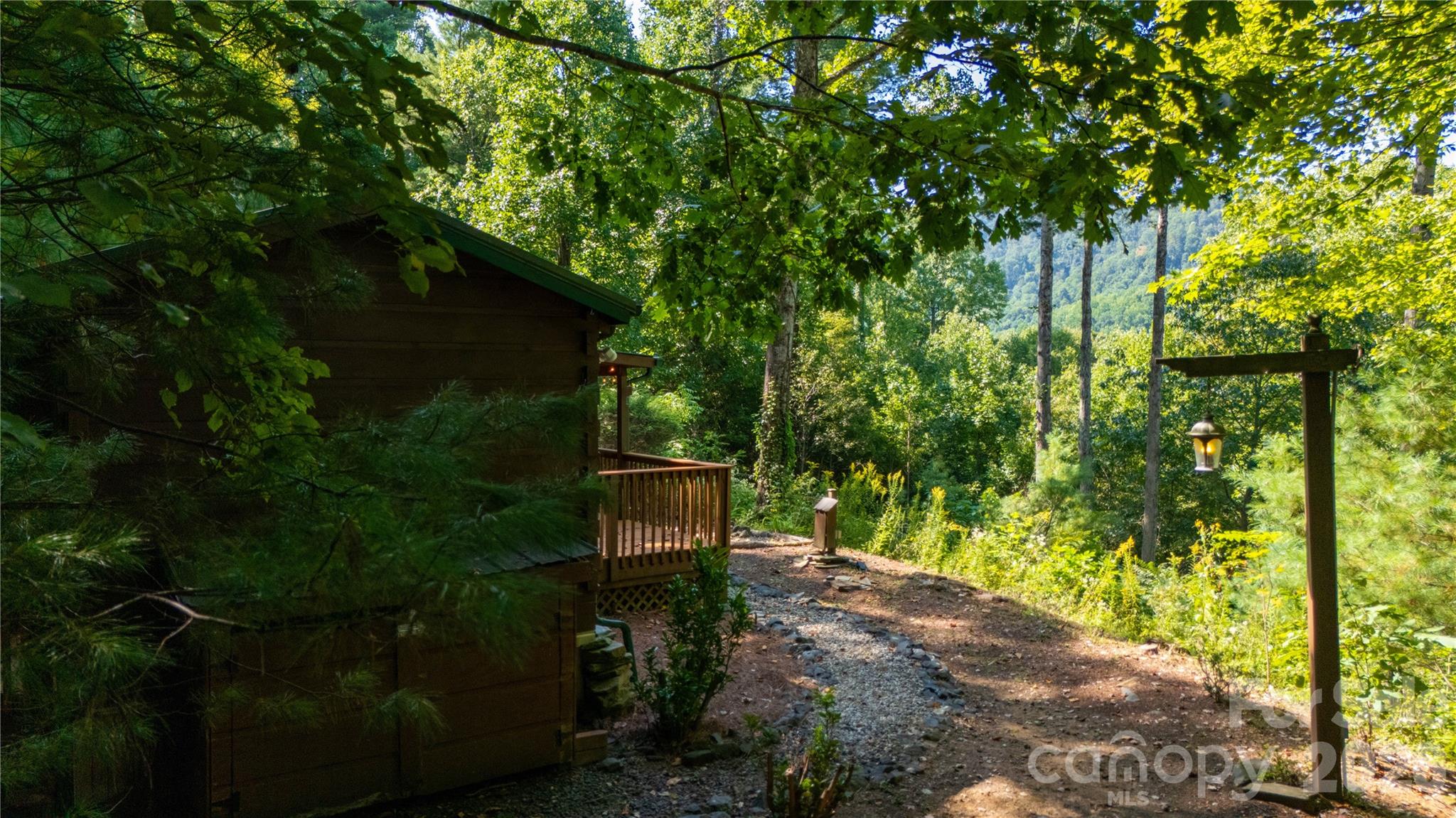 319 Dancing Leaf Lane Property Photo 10