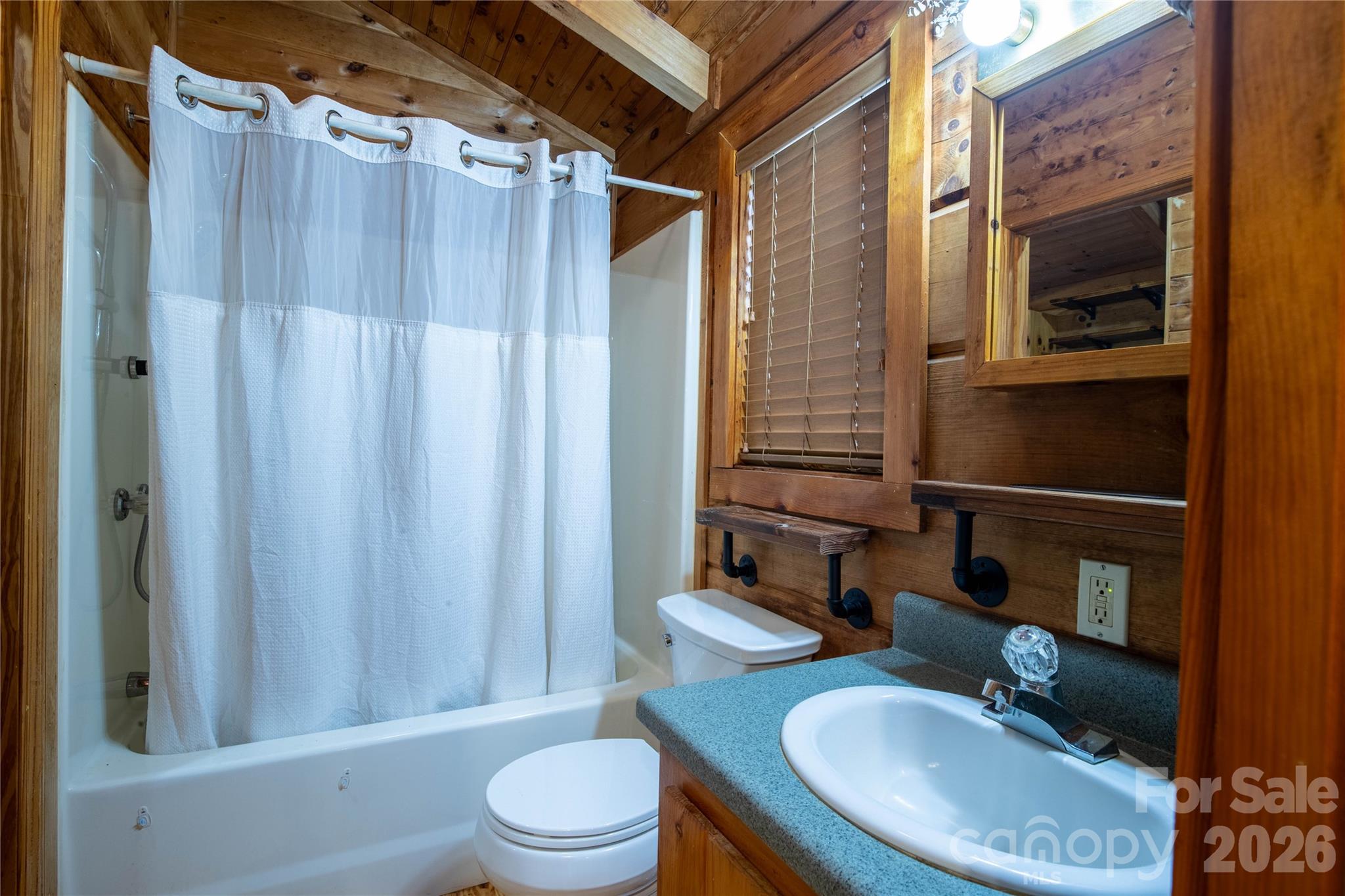 319 Dancing Leaf Lane Property Photo 24