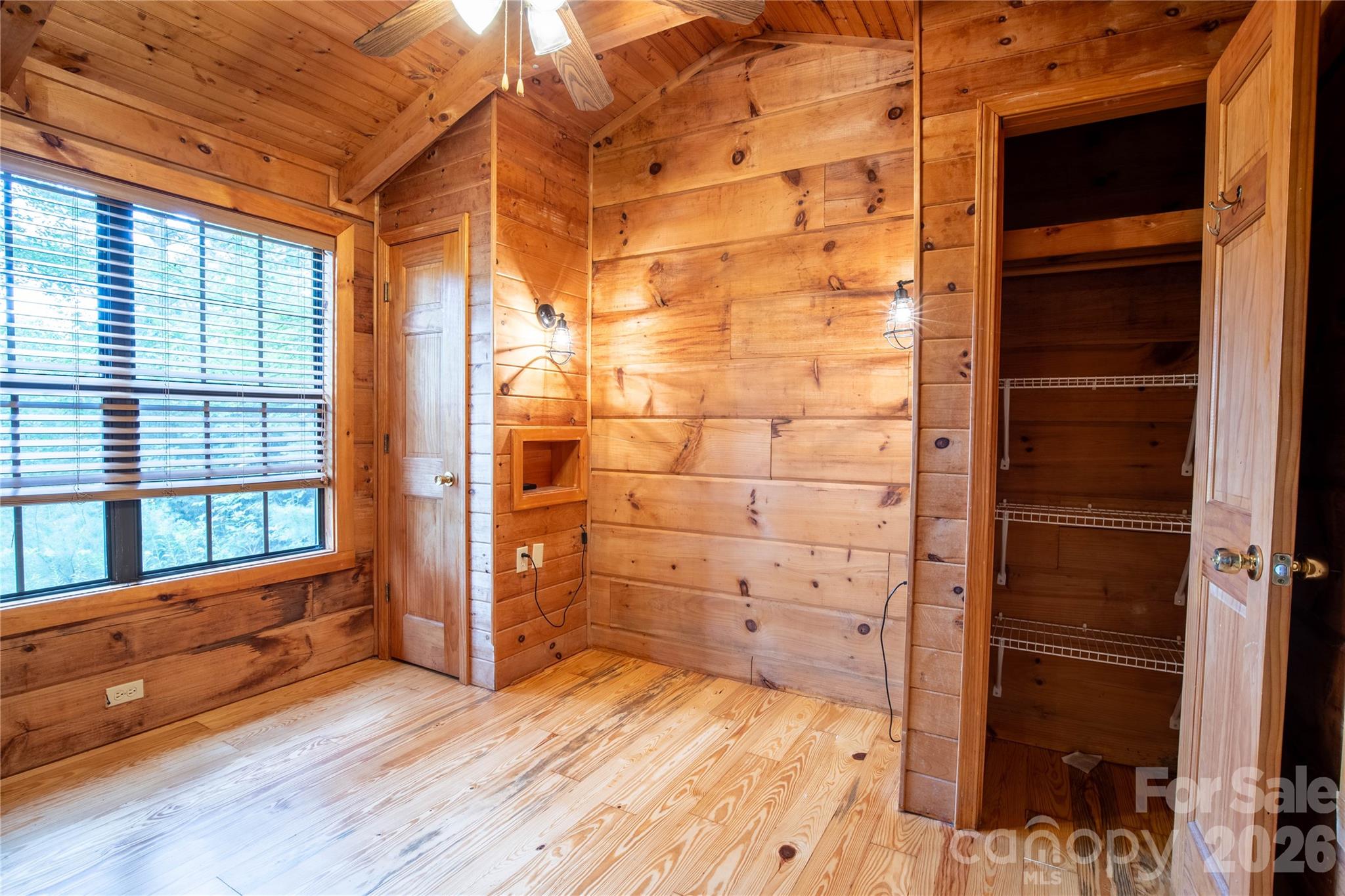 319 Dancing Leaf Lane Property Photo 26