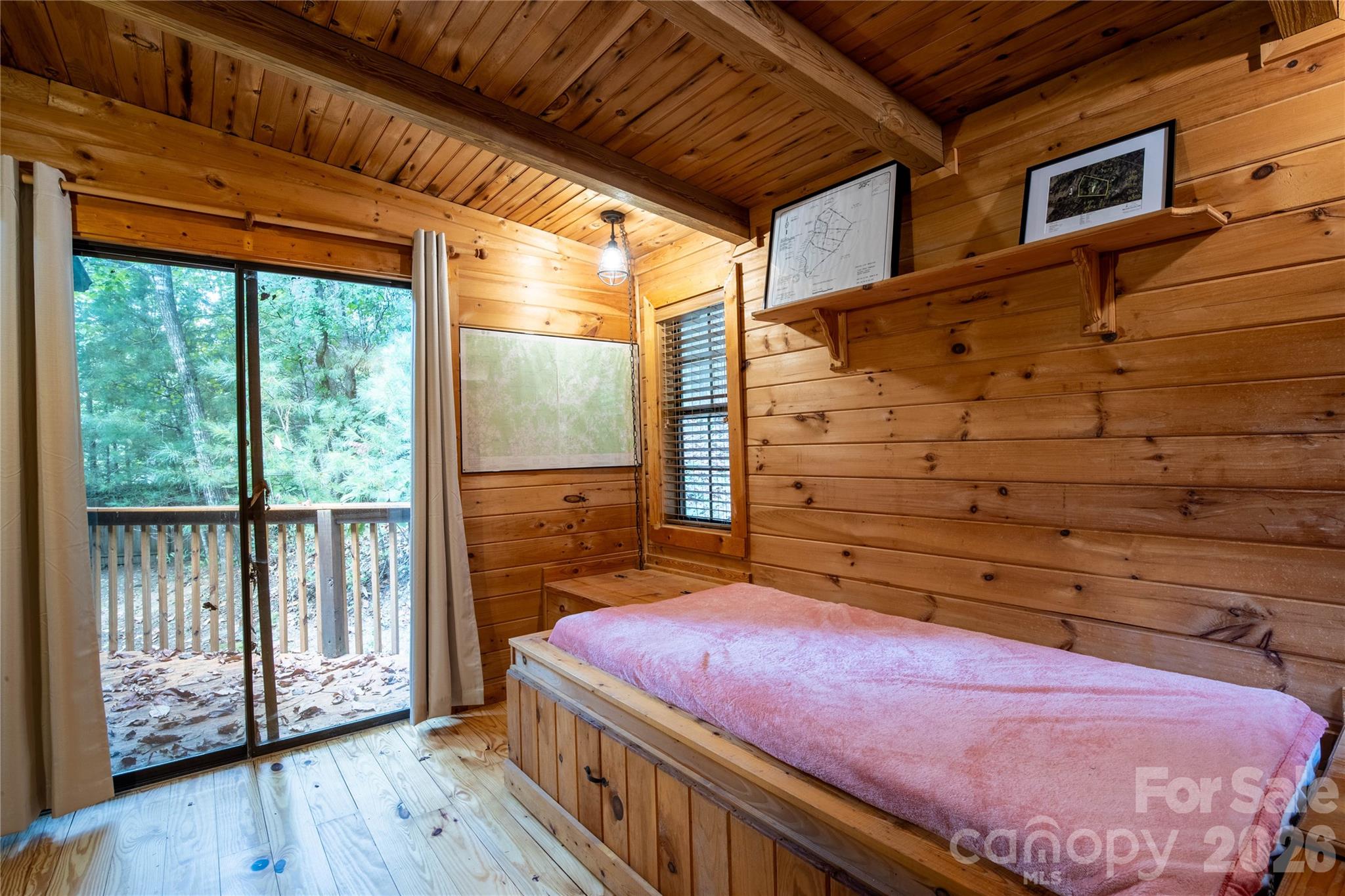 319 Dancing Leaf Lane Property Photo 28