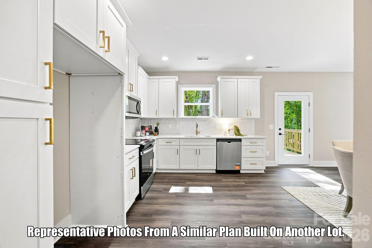 2213 W Seventh Avenue Property Photo 6