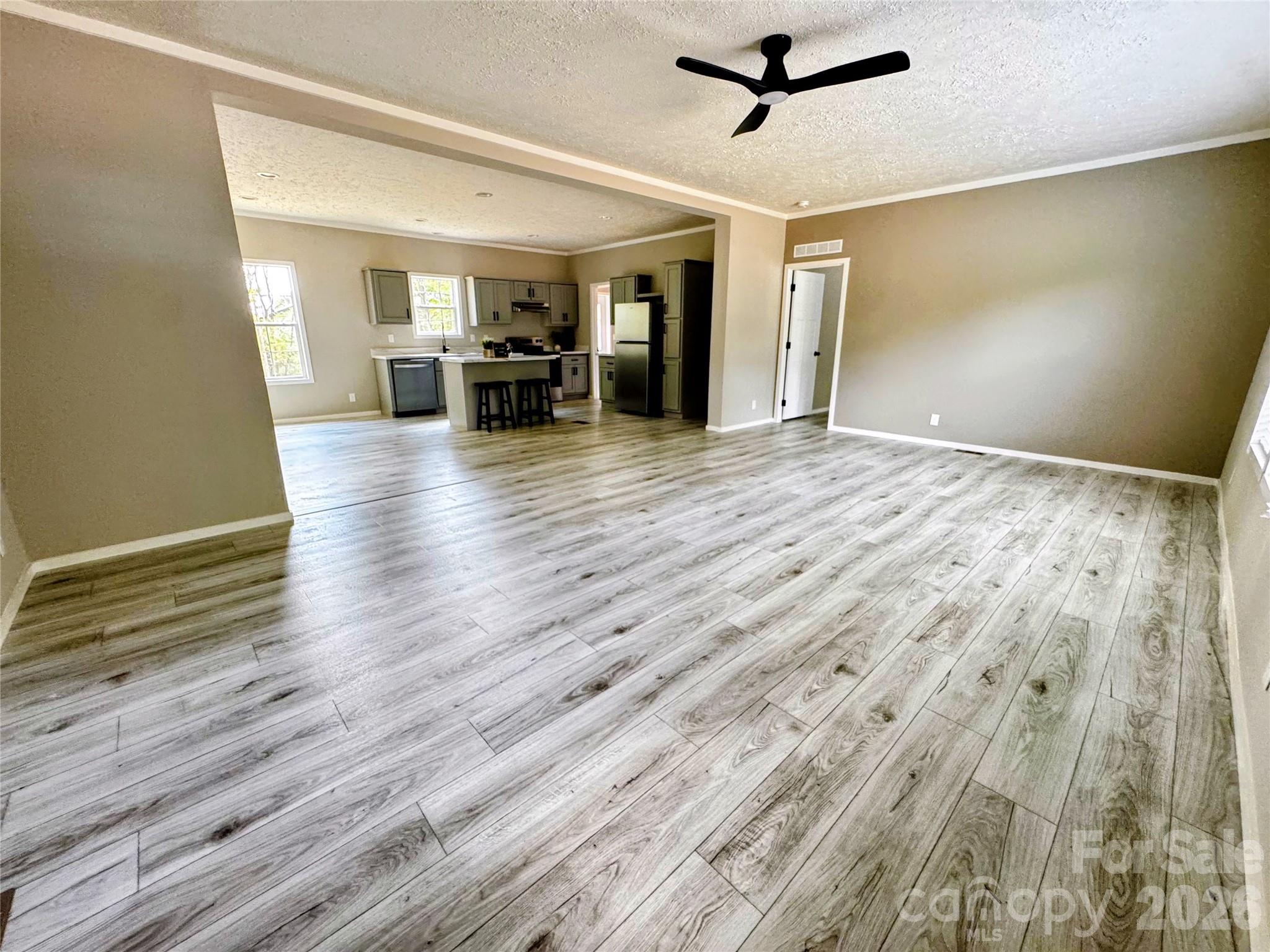 105 Cottontail Lane Property Photo 11