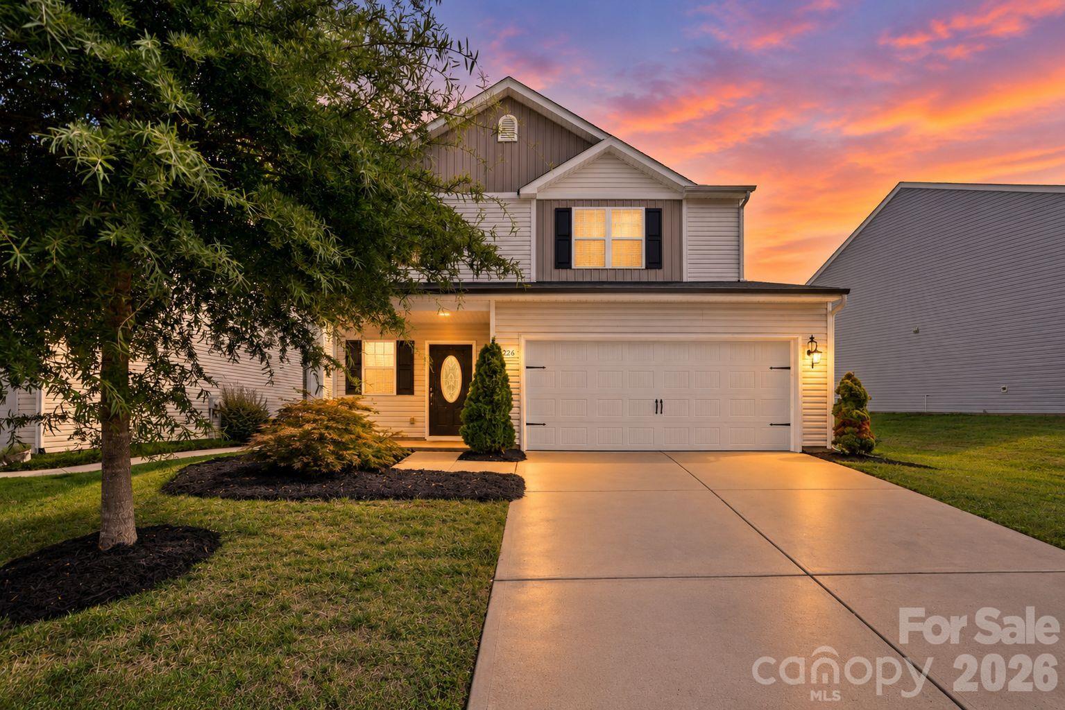 8226 Paw Valley Lane Property Photo 1