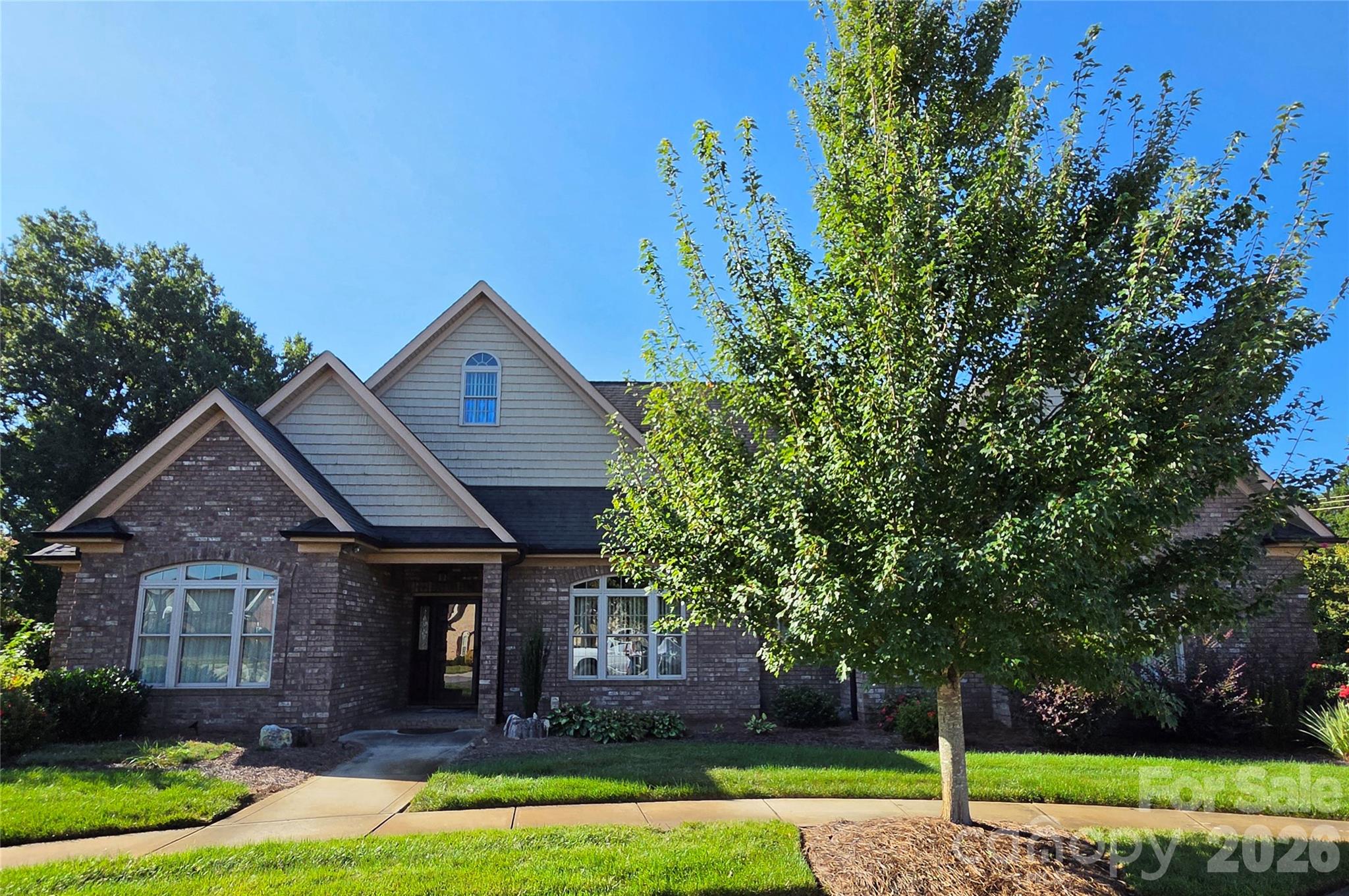 323 Wendover Drive Property Photo 1