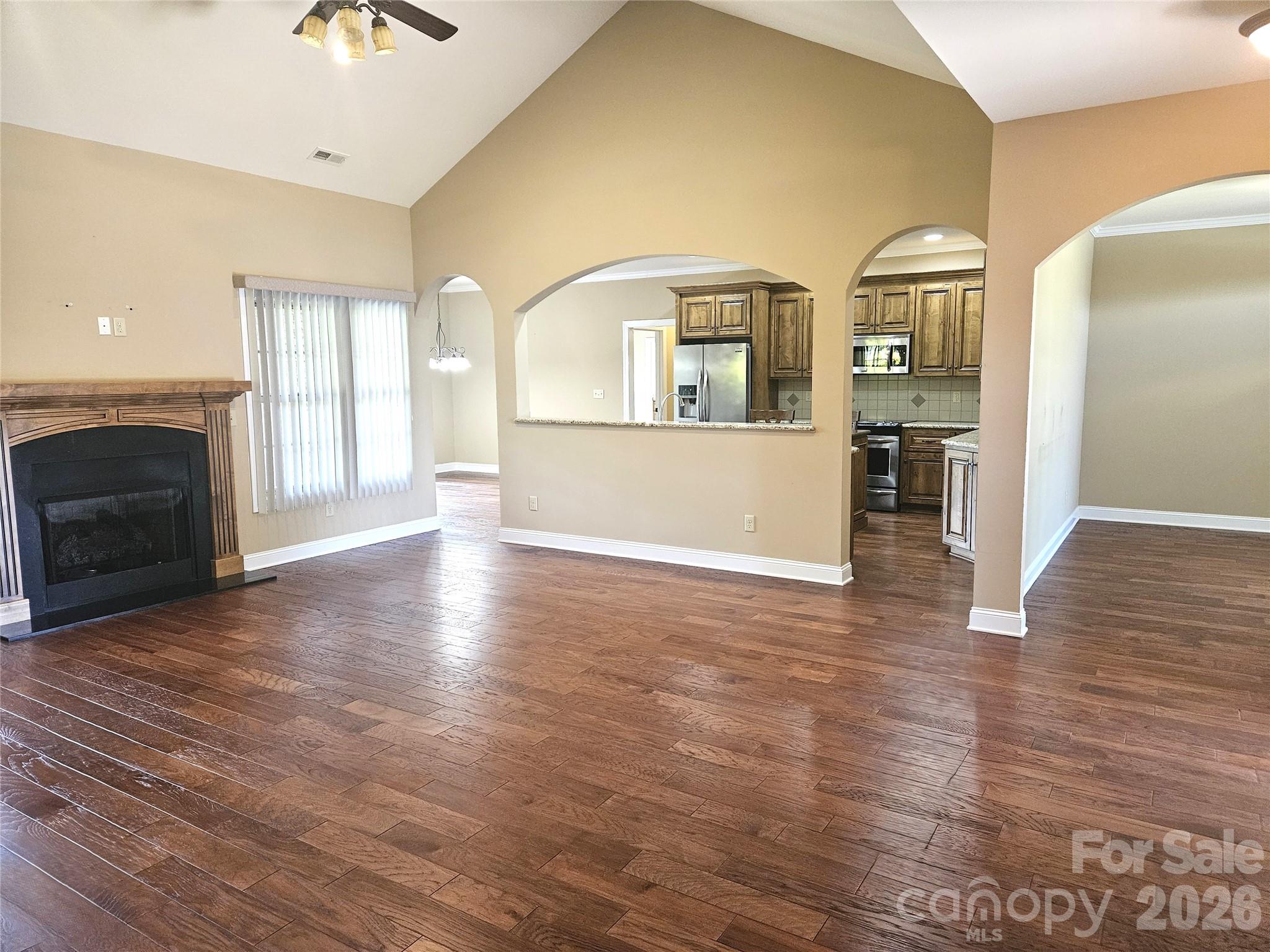 323 Wendover Drive Property Photo 5