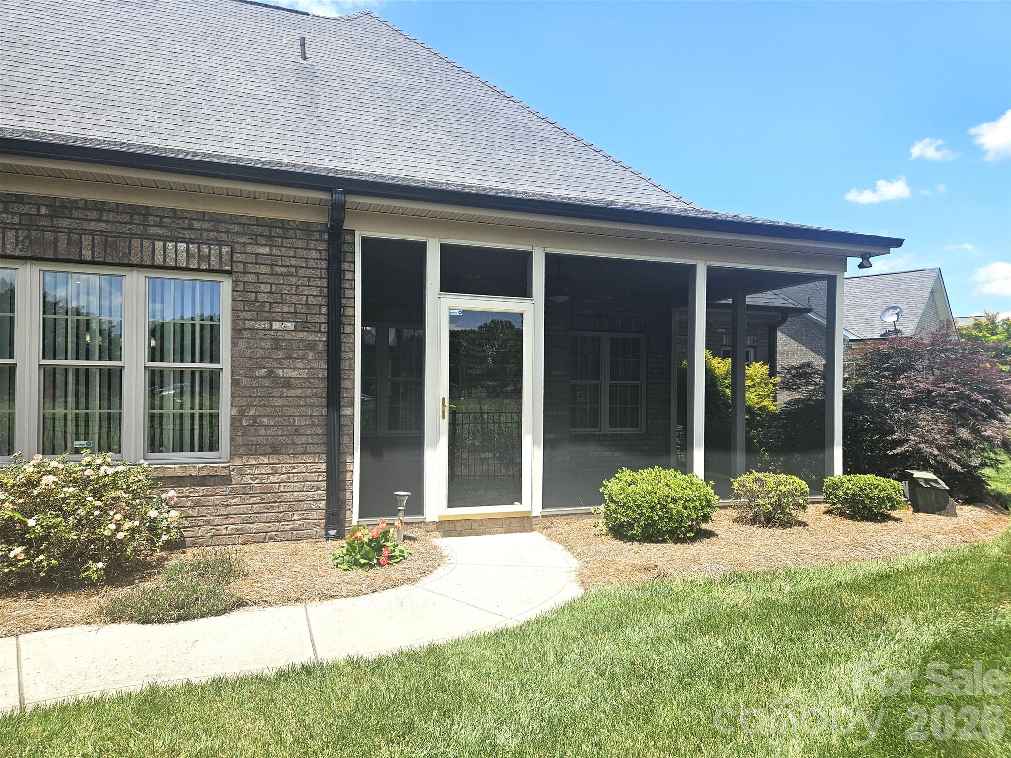 323 Wendover Drive Property Photo 33