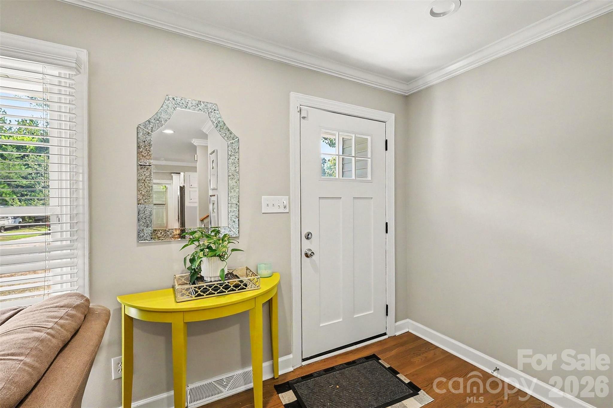 5621 Alanhurst Place Property Photo 3