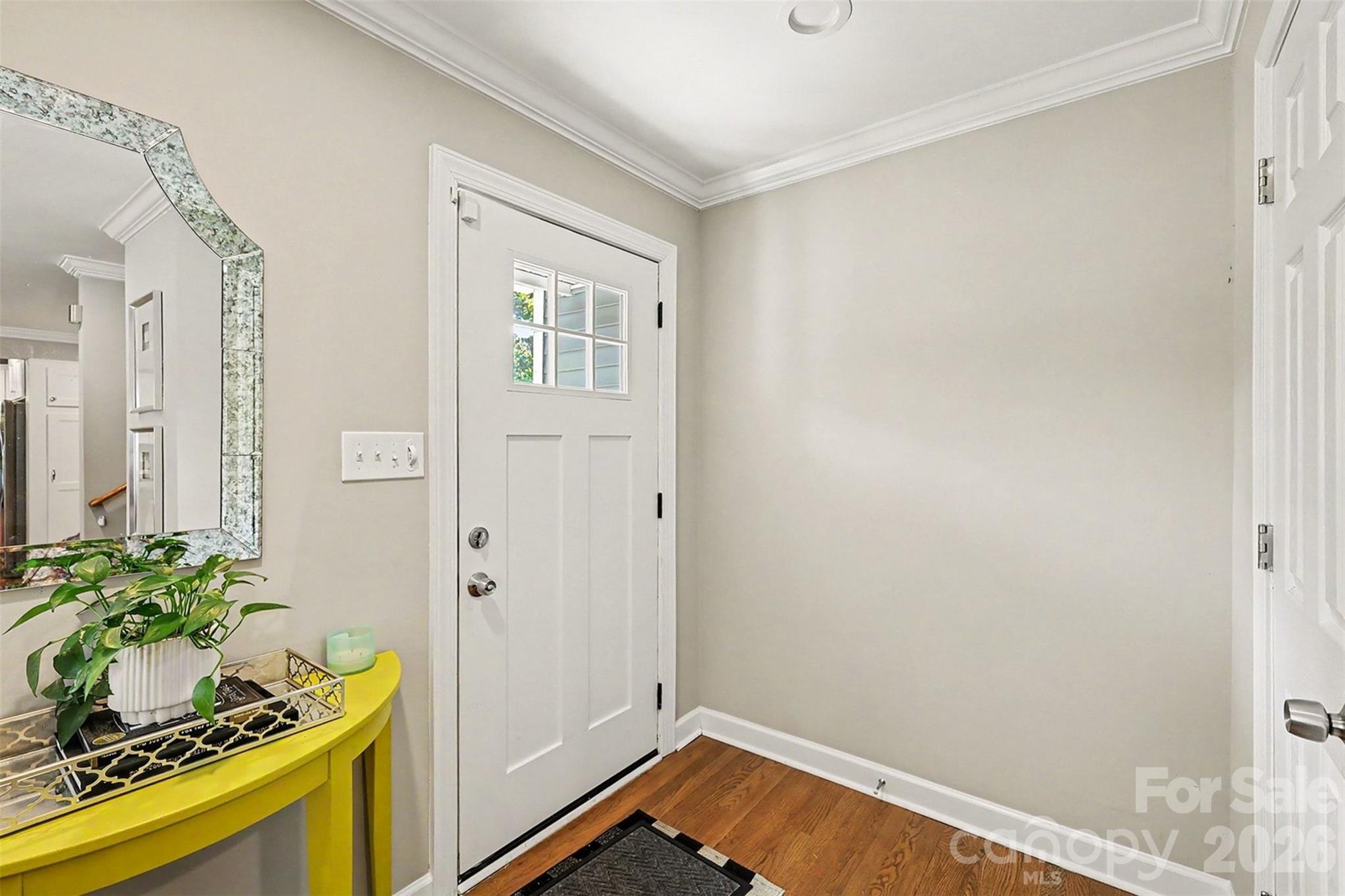 5621 Alanhurst Place Property Photo 4