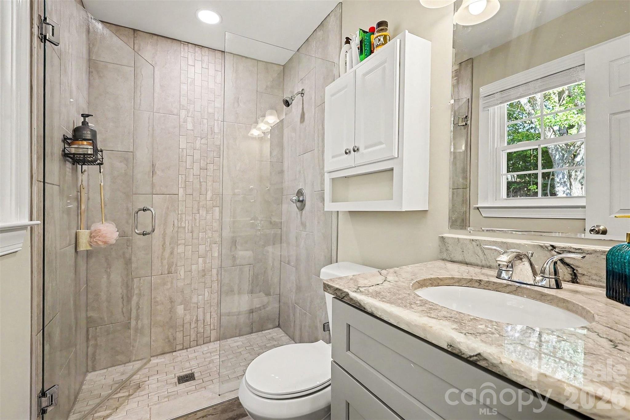 5621 Alanhurst Place Property Photo 19