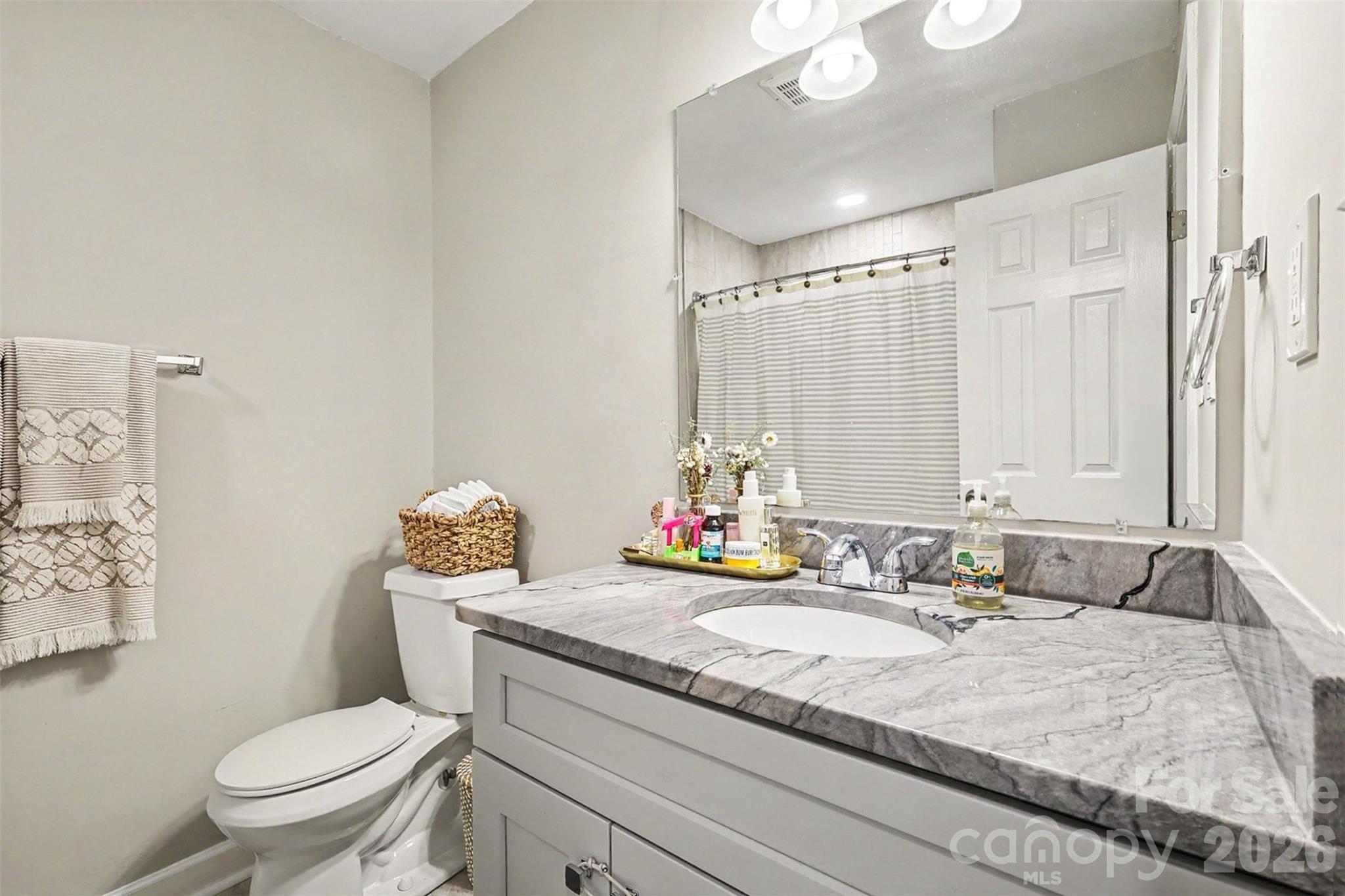 5621 Alanhurst Place Property Photo 22