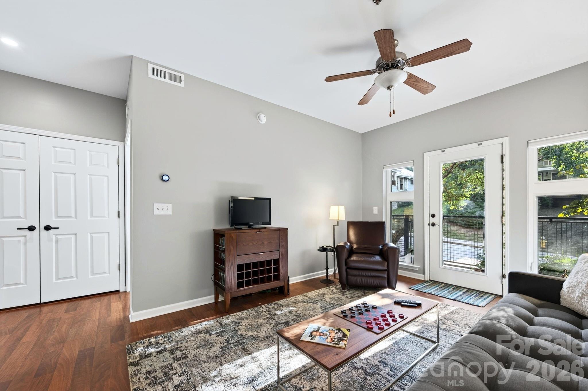 125 Clingman Avenue 103 Property Photo 9
