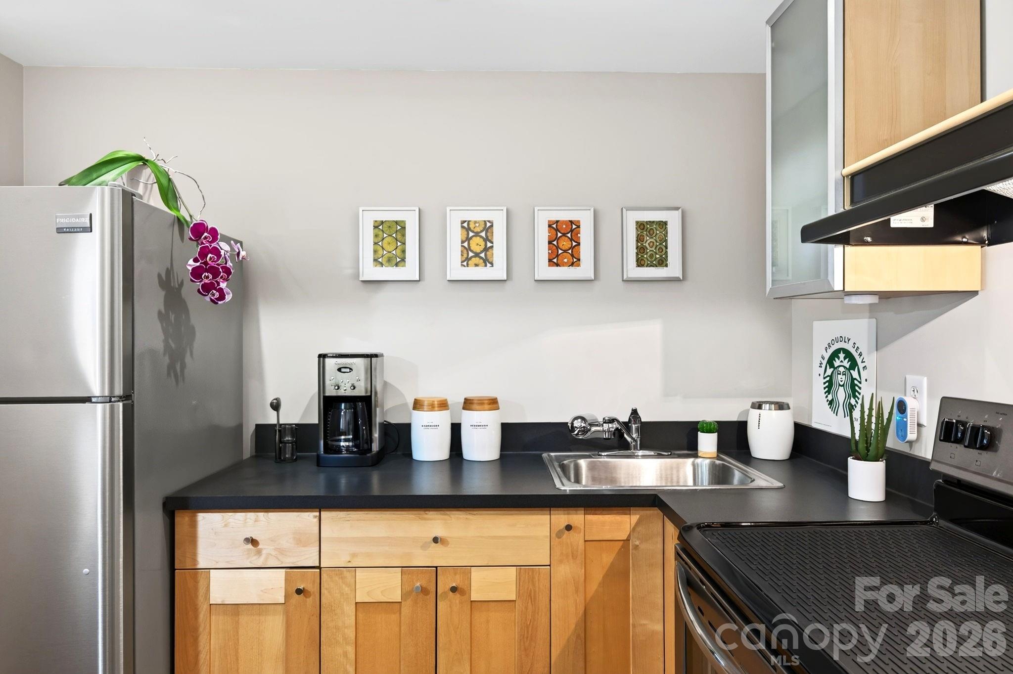 125 Clingman Avenue 103 Property Photo 14