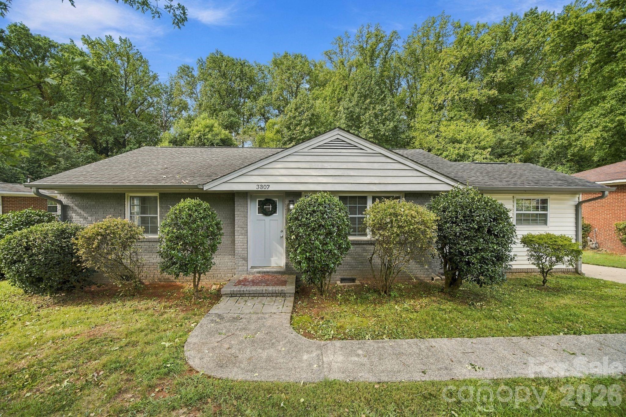3307 Bonaire Drive Property Photo 1