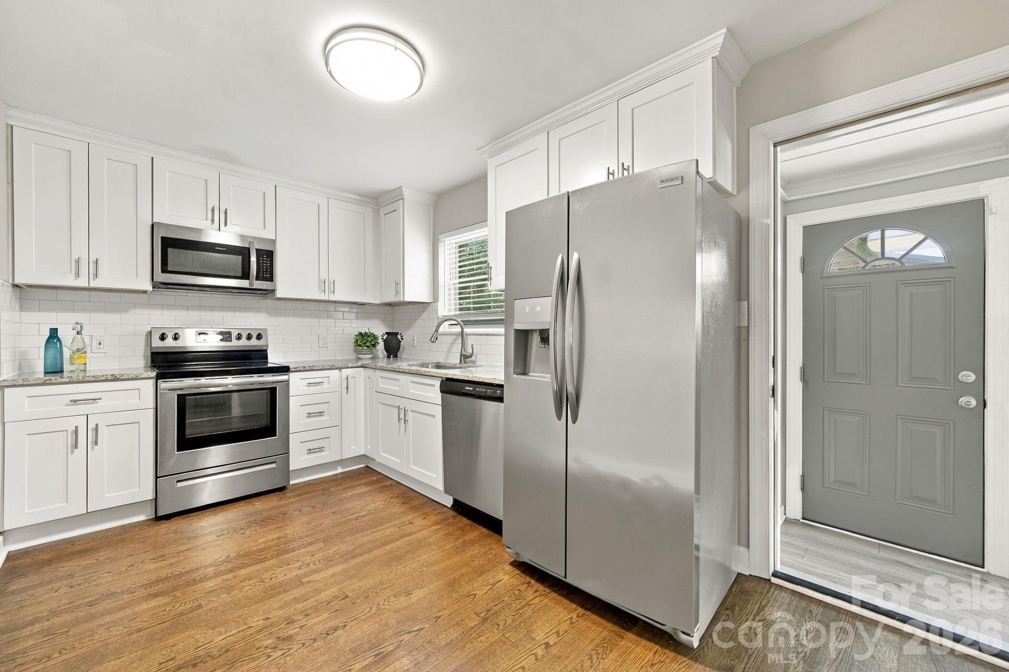 3307 Bonaire Drive Property Photo 7