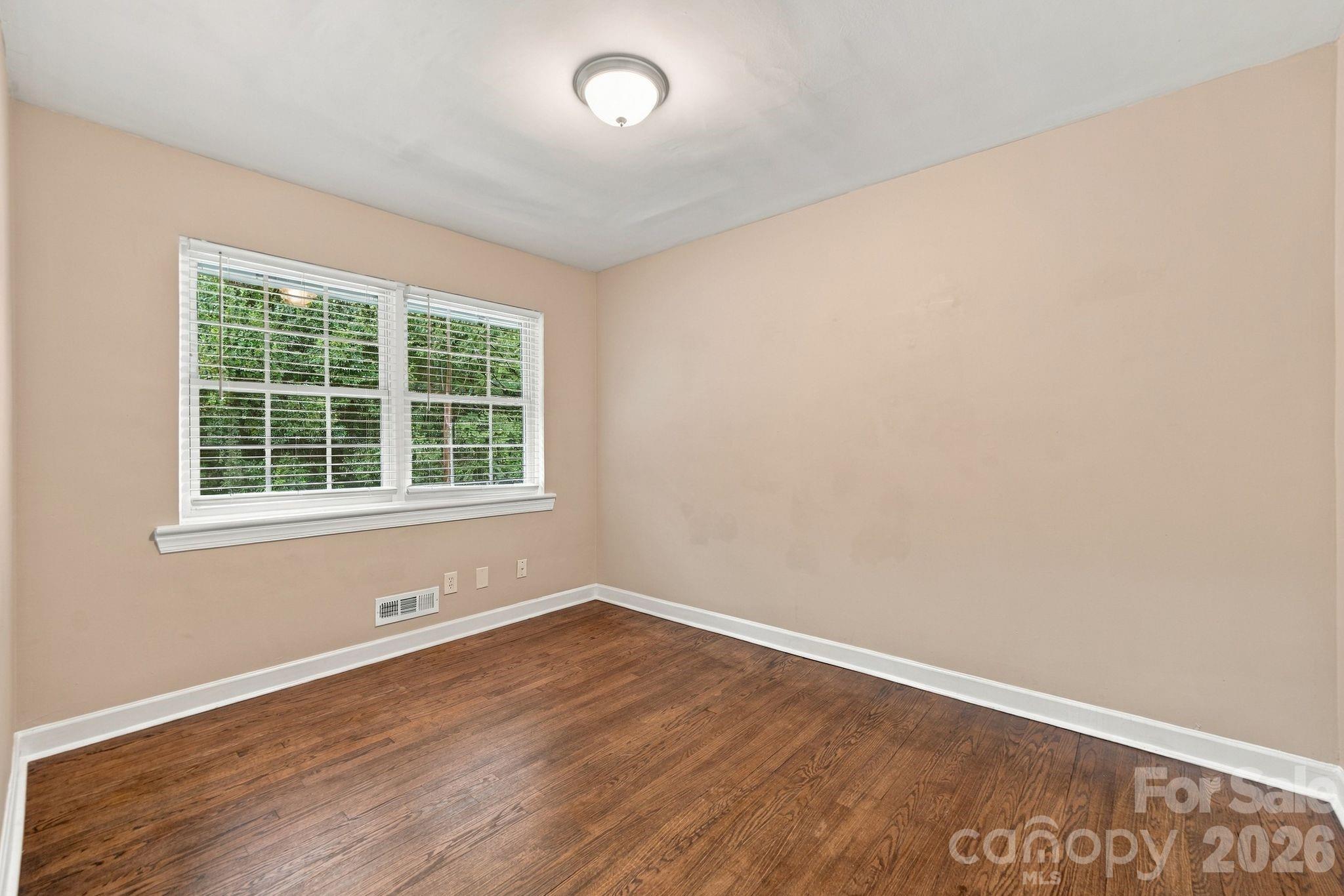 3307 Bonaire Drive Property Photo 14