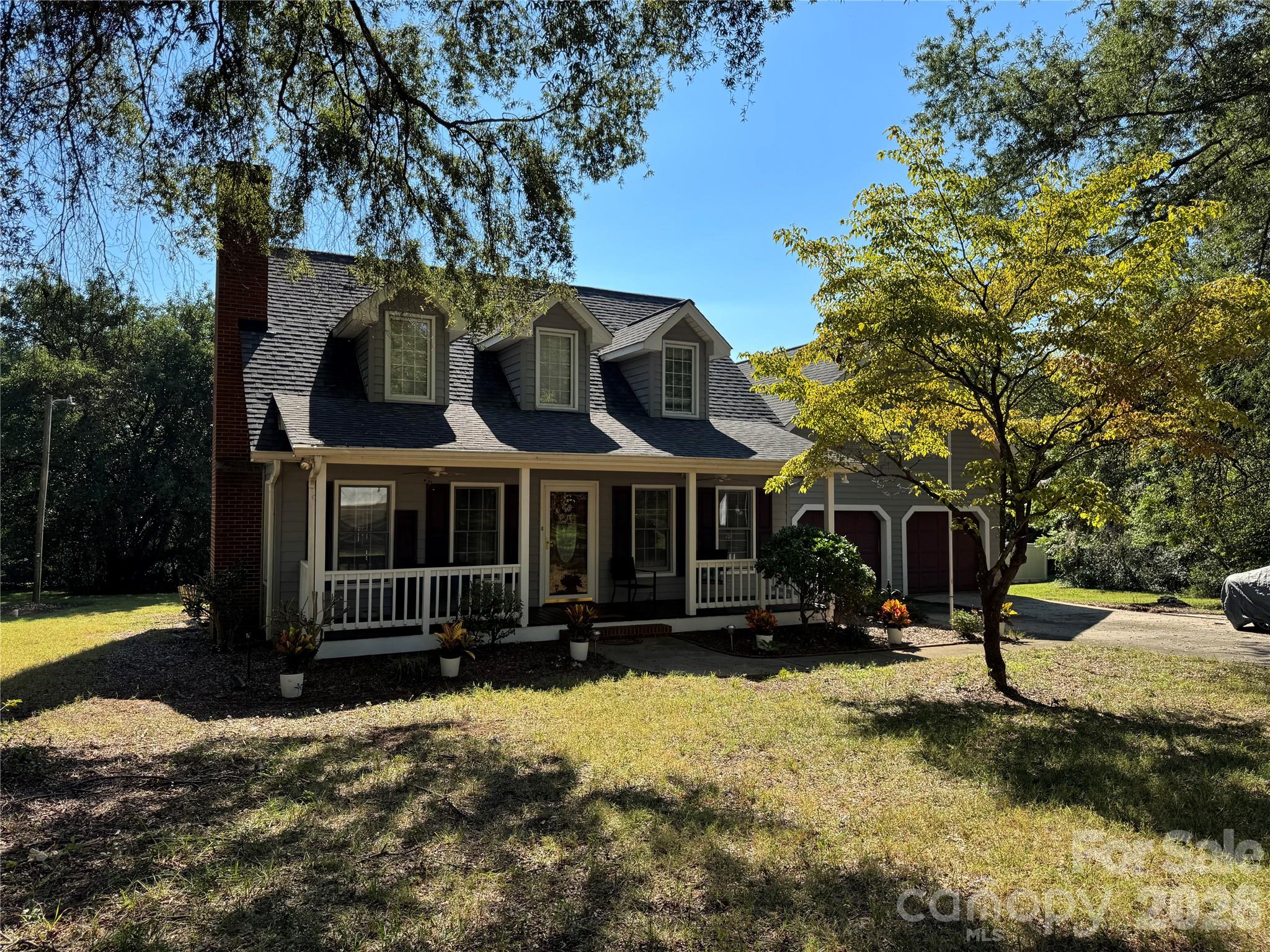 2036 Picnic Drive Property Photo 1