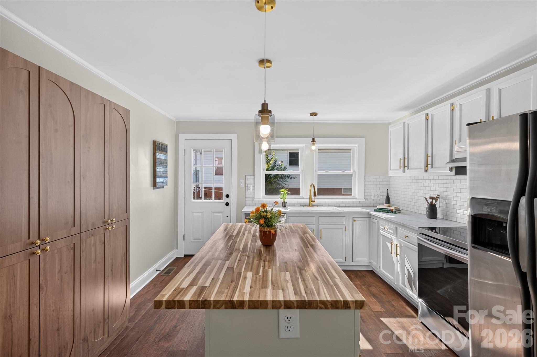 227 Nesbit Drive Property Photo 10