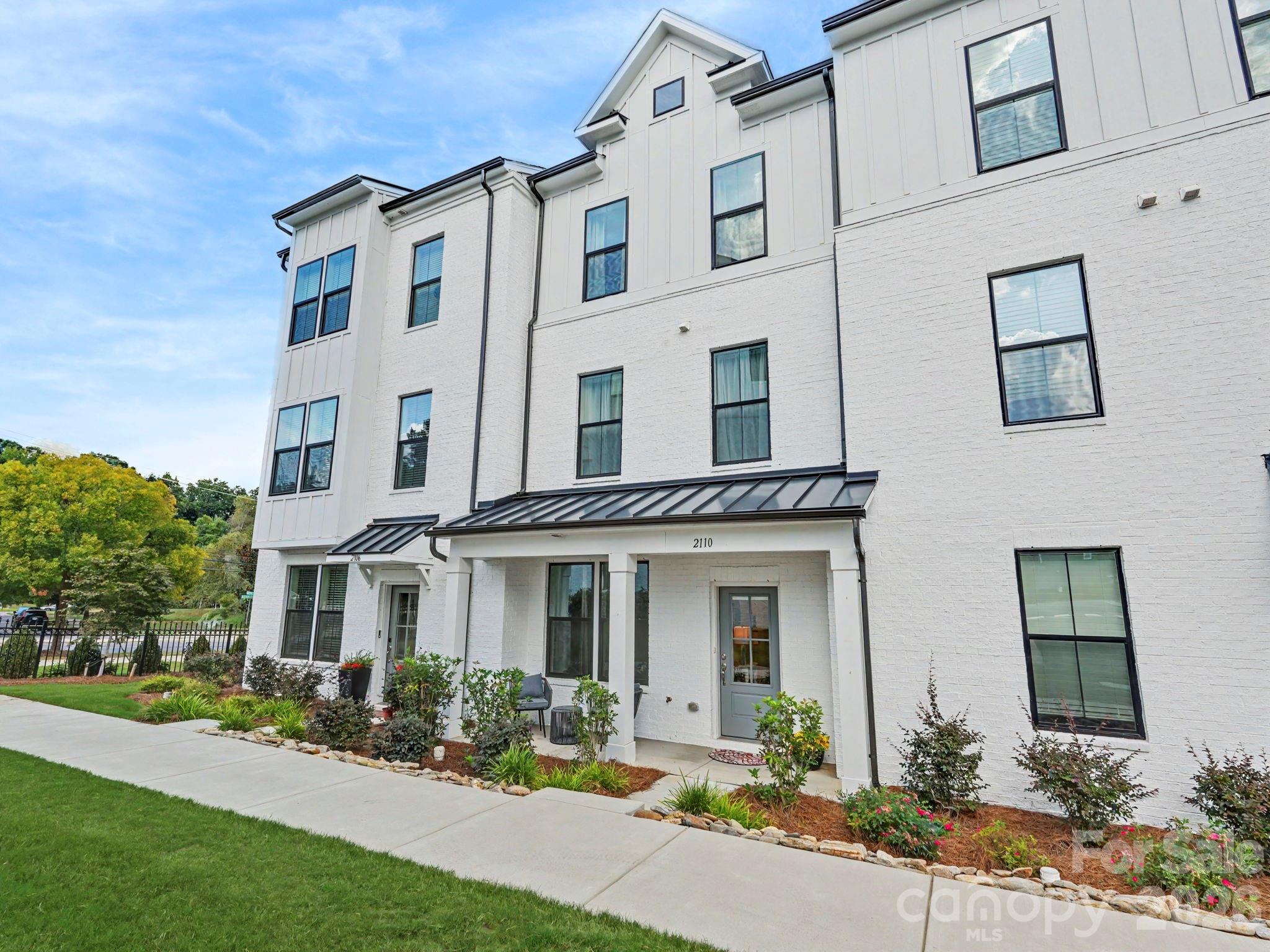2110 Magnolia Blossom Way Property Photo 1