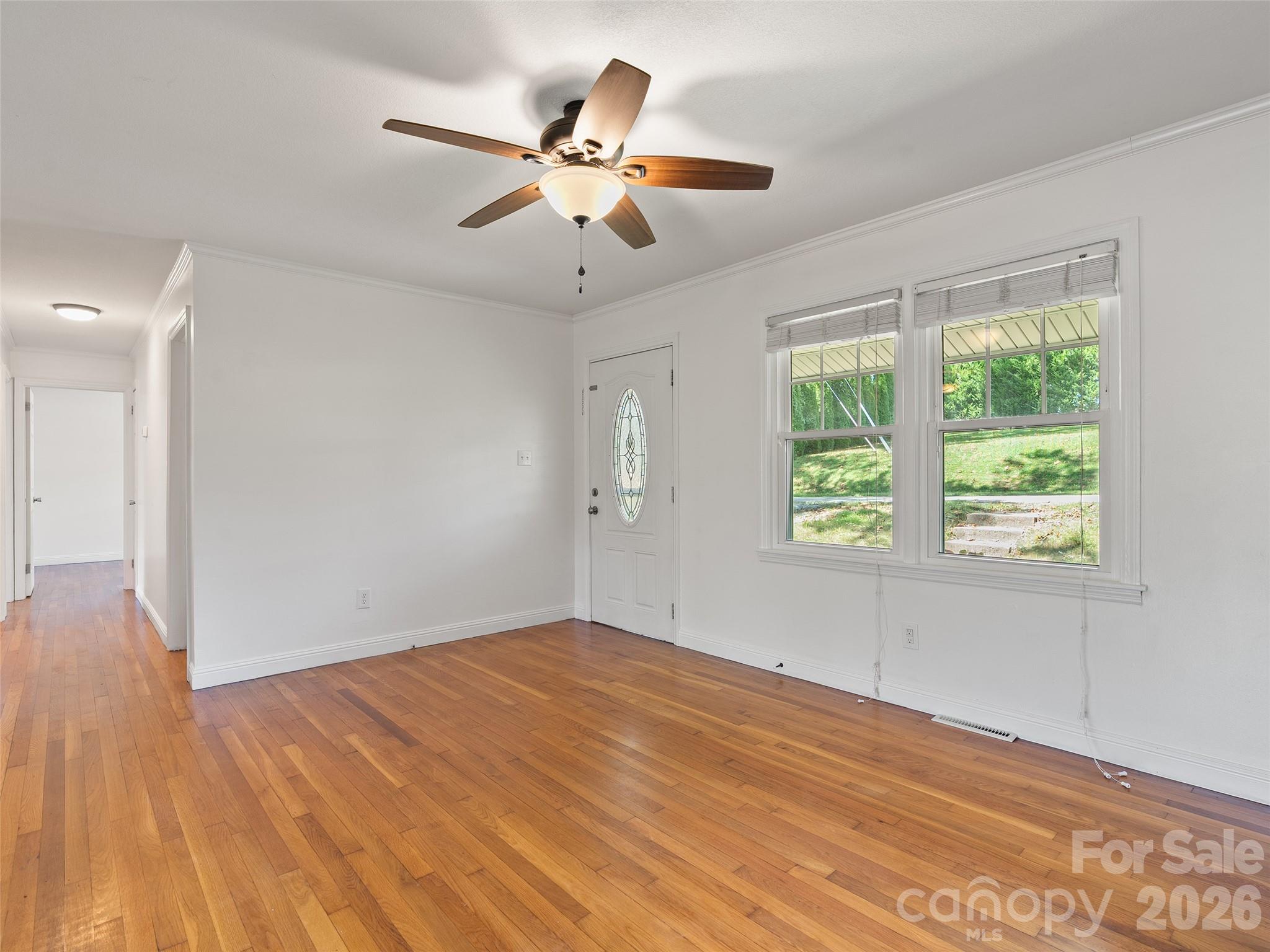 483 Thompson Street Property Photo 5