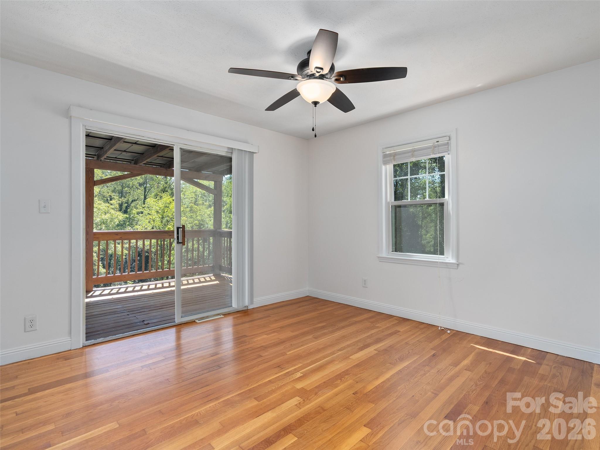 483 Thompson Street Property Photo 13
