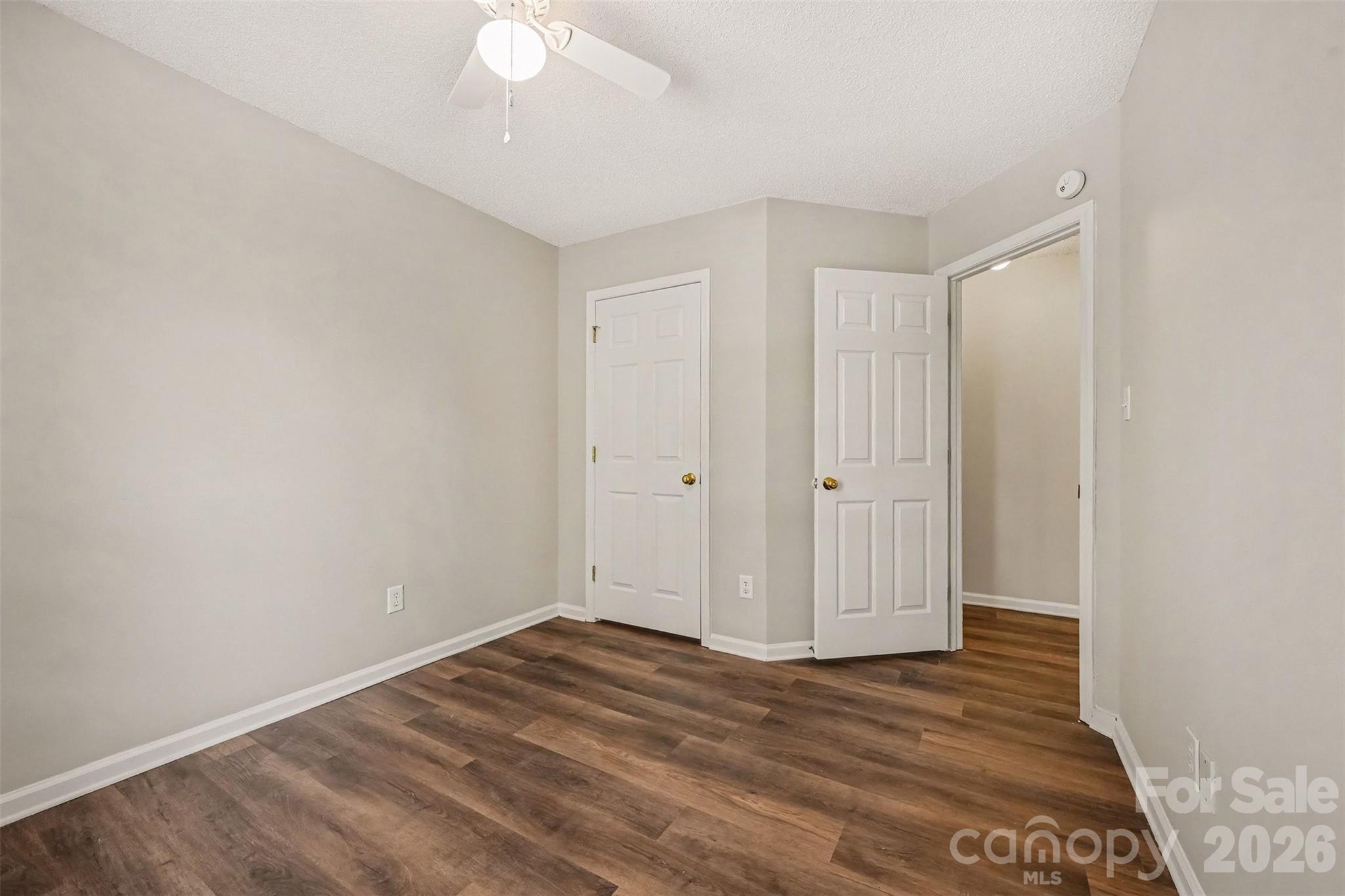 104 S Willow Court Property Photo 26