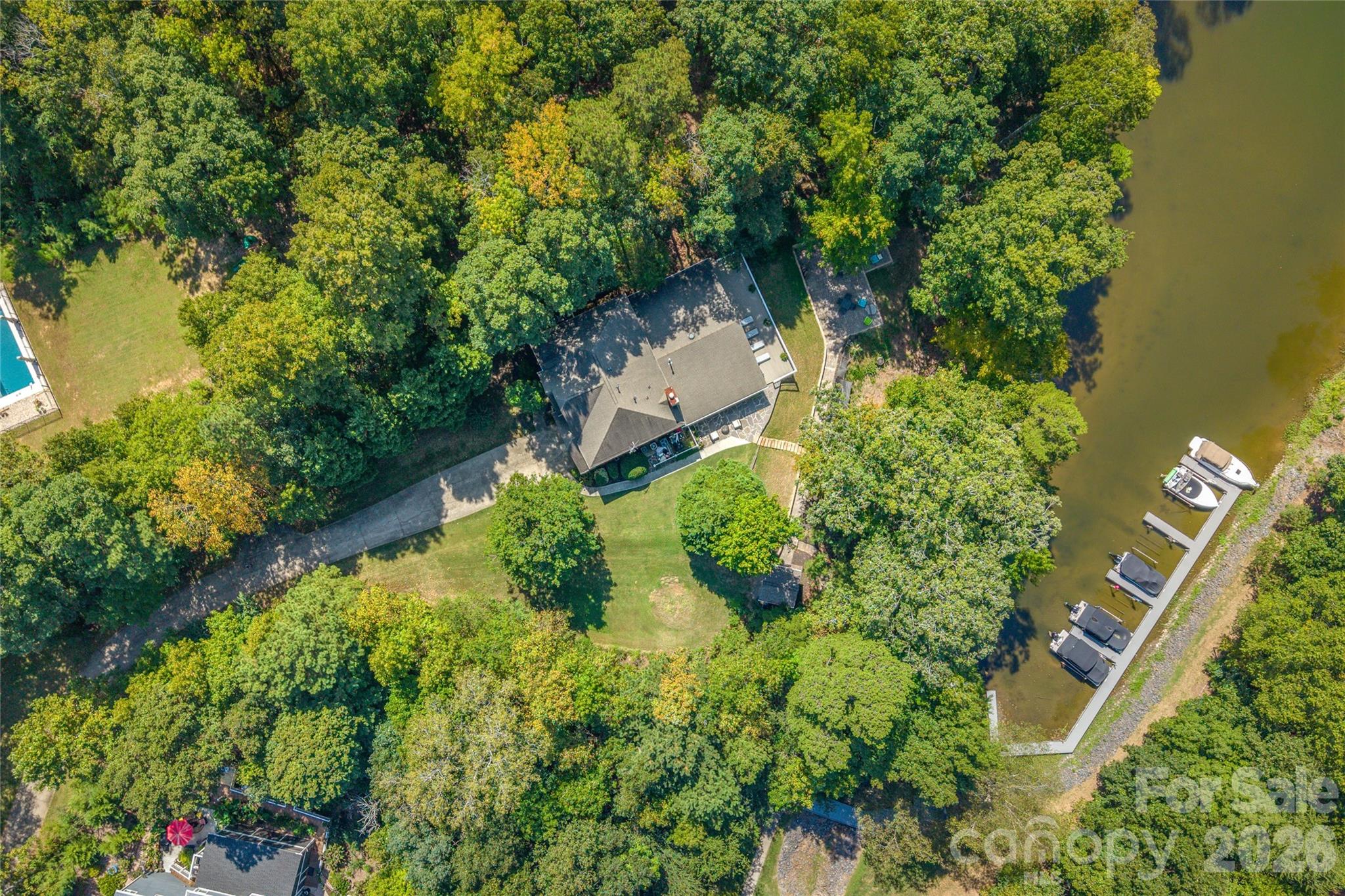 13934 Kings Carriage Lane Property Photo 2