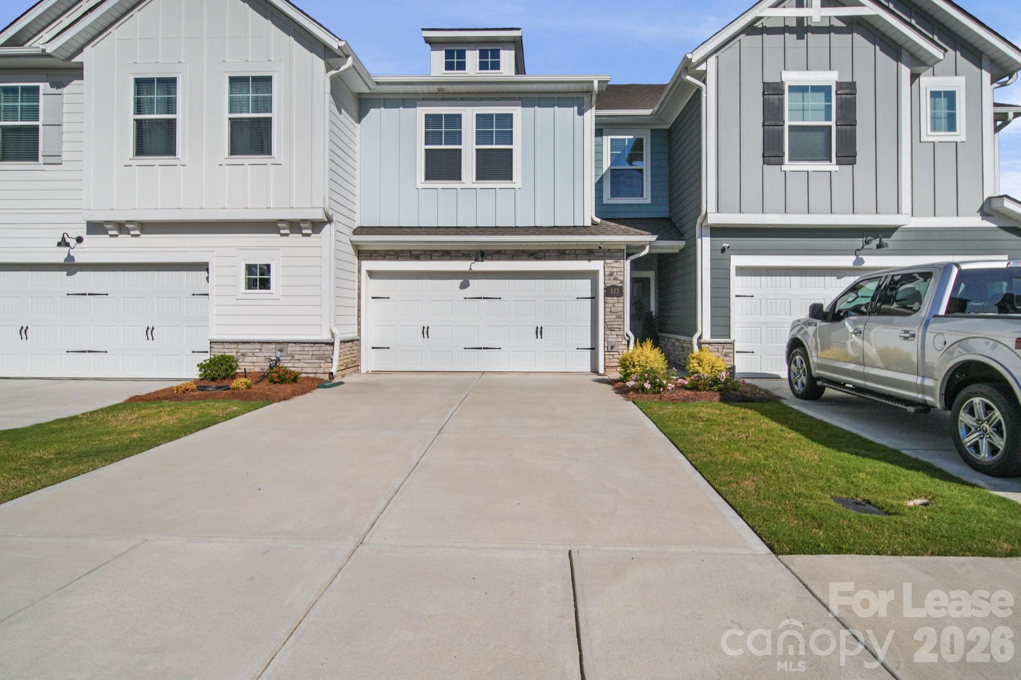 333 Quartz Hill Way Property Photo 2