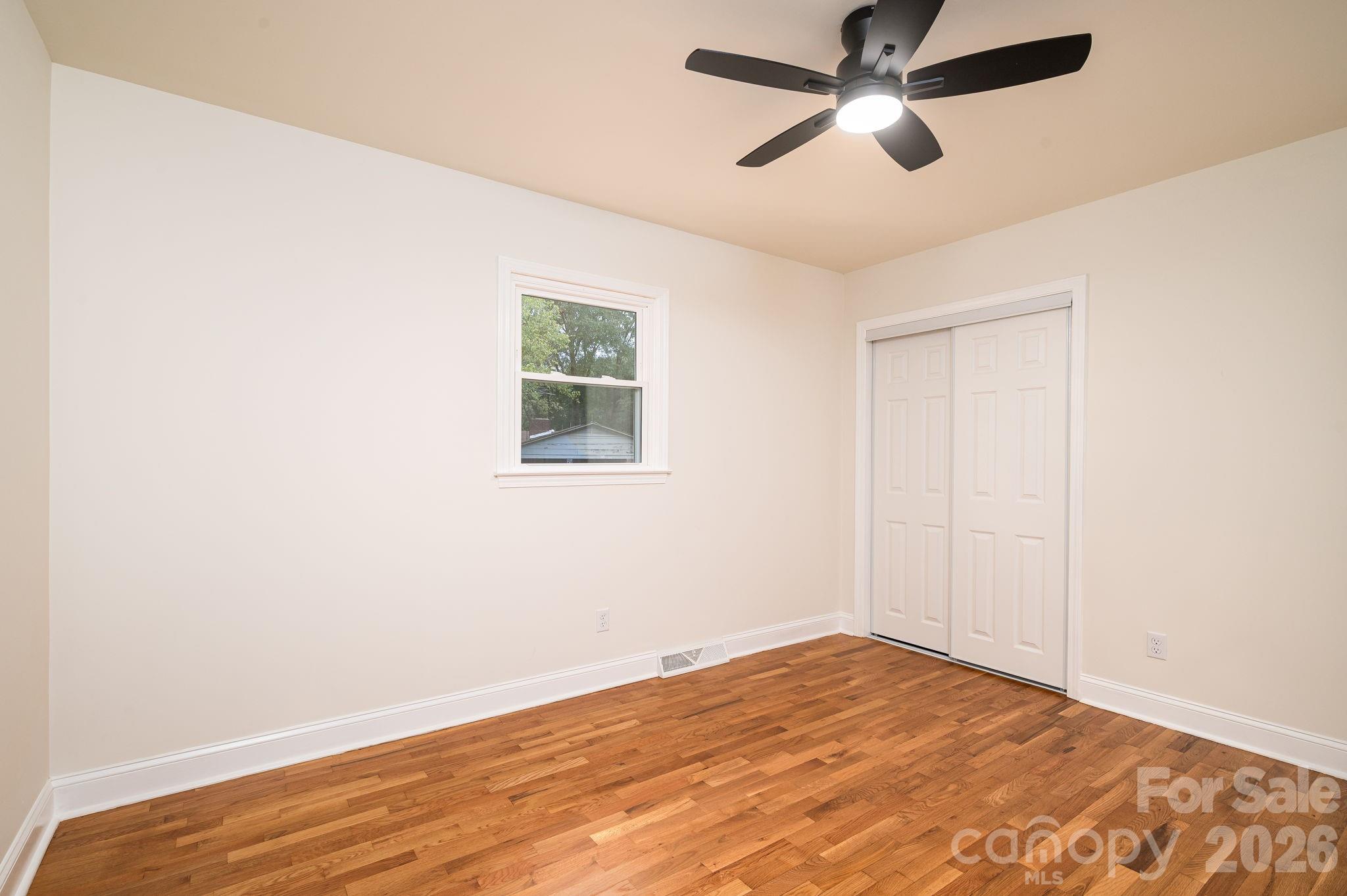 1081 Redleaf Trail Property Photo 18