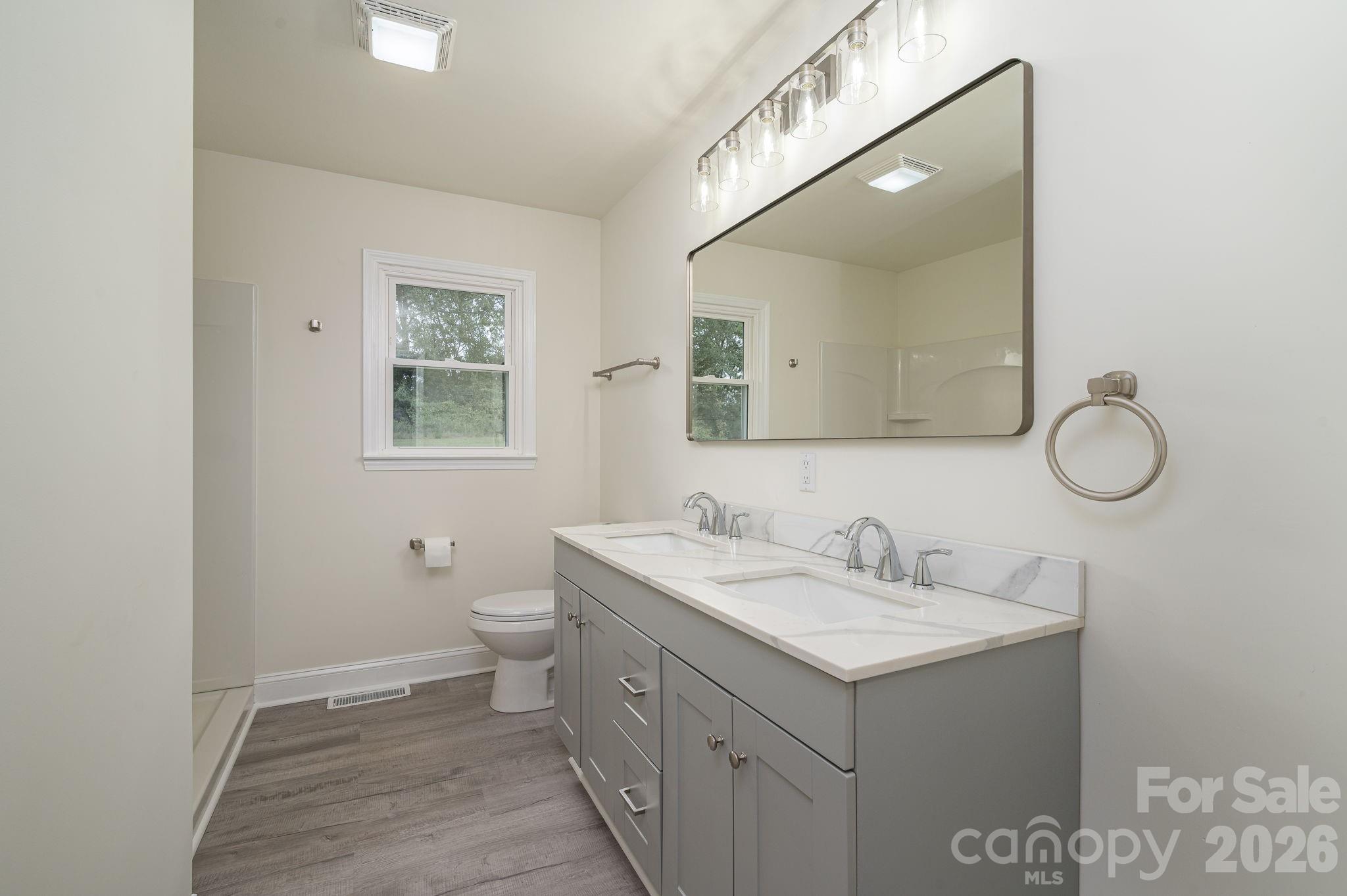 1081 Redleaf Trail Property Photo 19