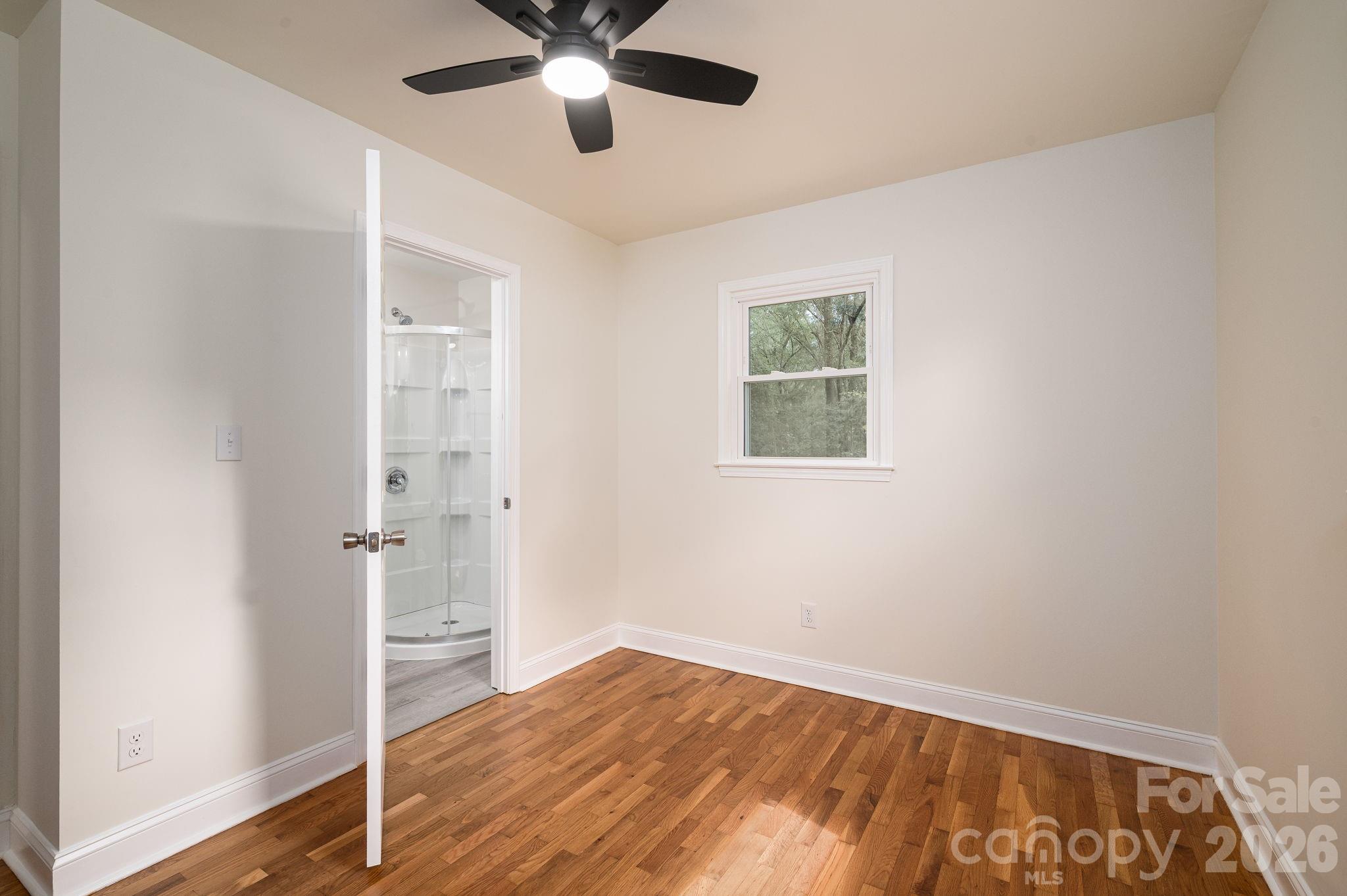 1081 Redleaf Trail Property Photo 22