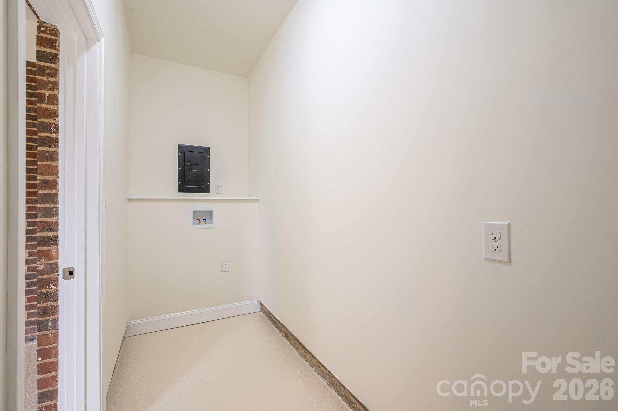 1081 Redleaf Trail Property Photo 26