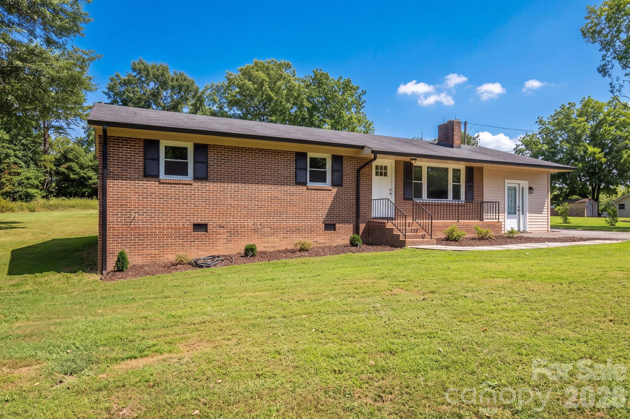 1081 Redleaf Trail Property Photo 30