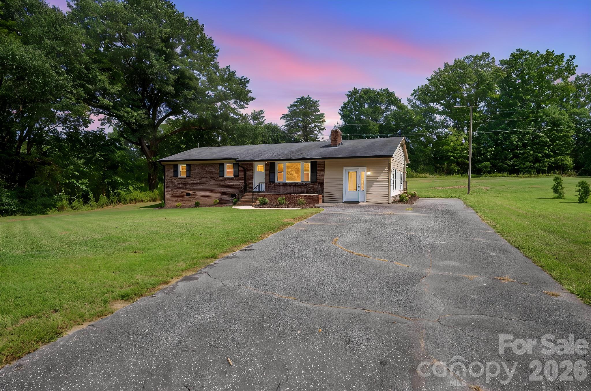 1081 Redleaf Trail Property Photo 35