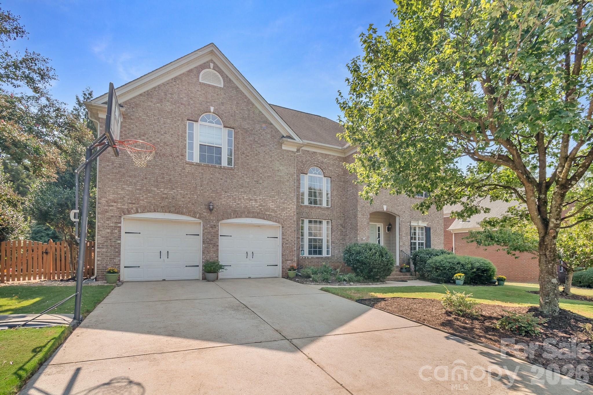 402 Deercross Lane Property Photo 1