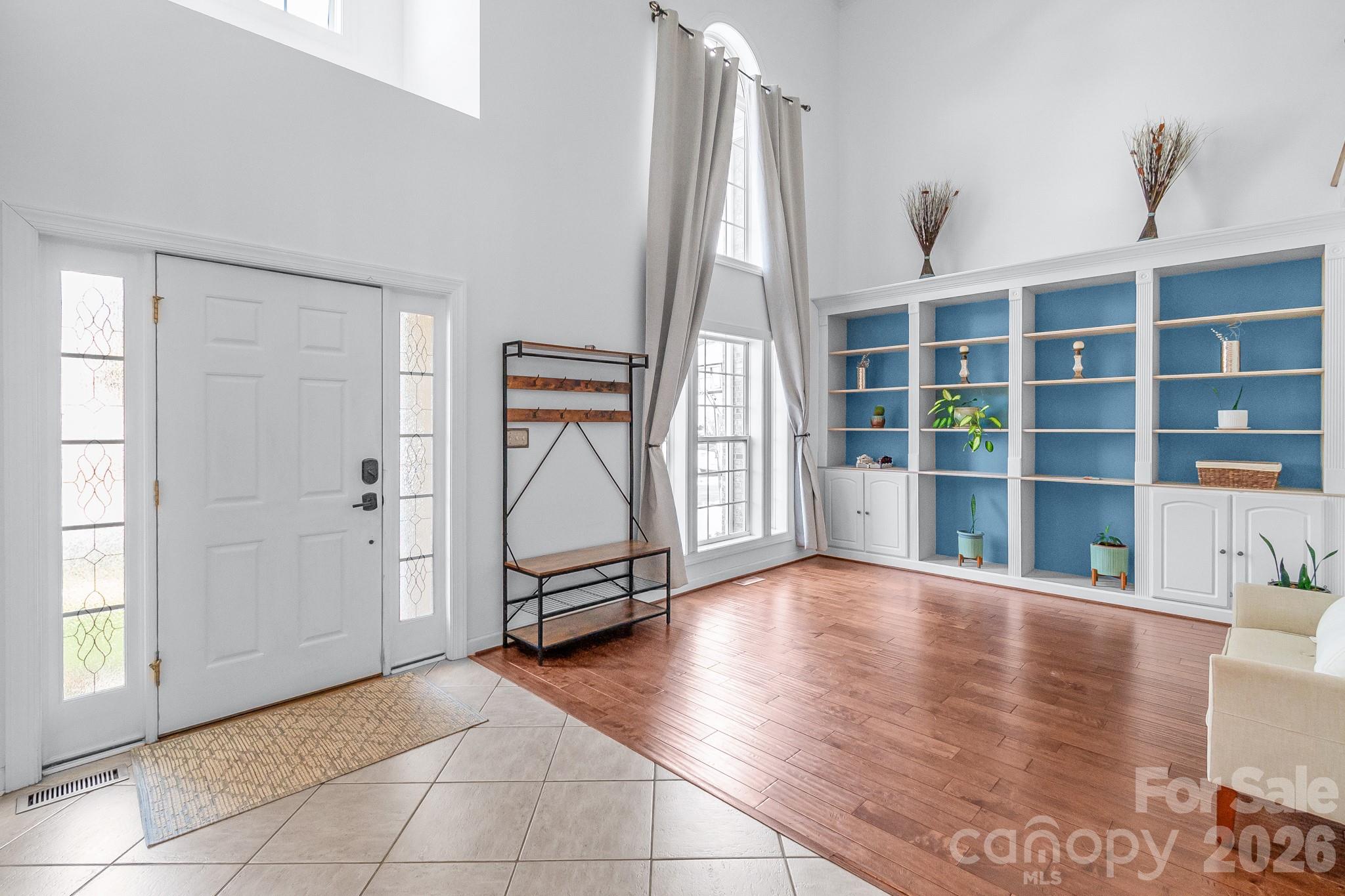 402 Deercross Lane Property Photo 4
