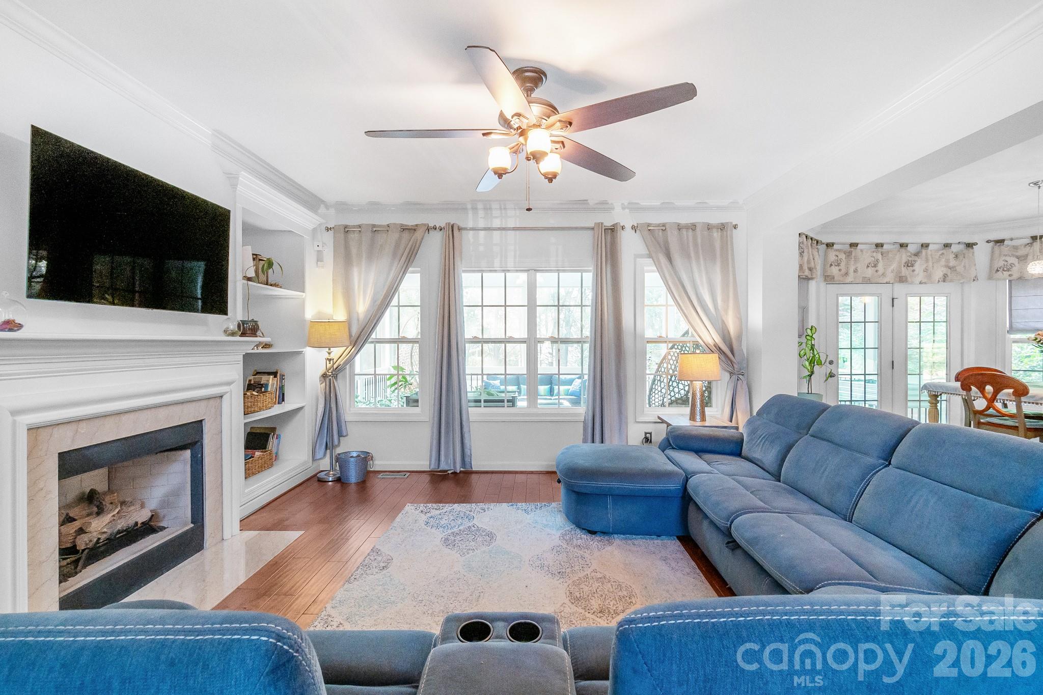 402 Deercross Lane Property Photo 10