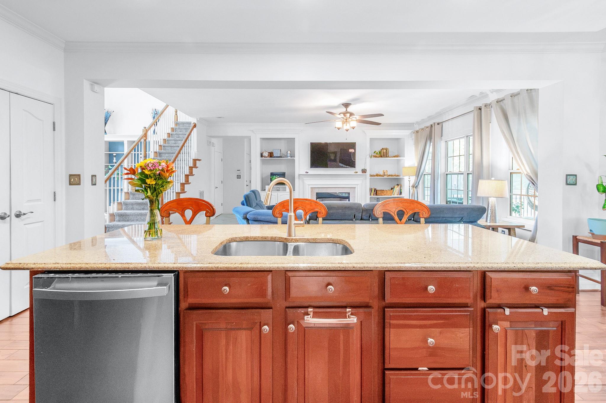 402 Deercross Lane Property Photo 14