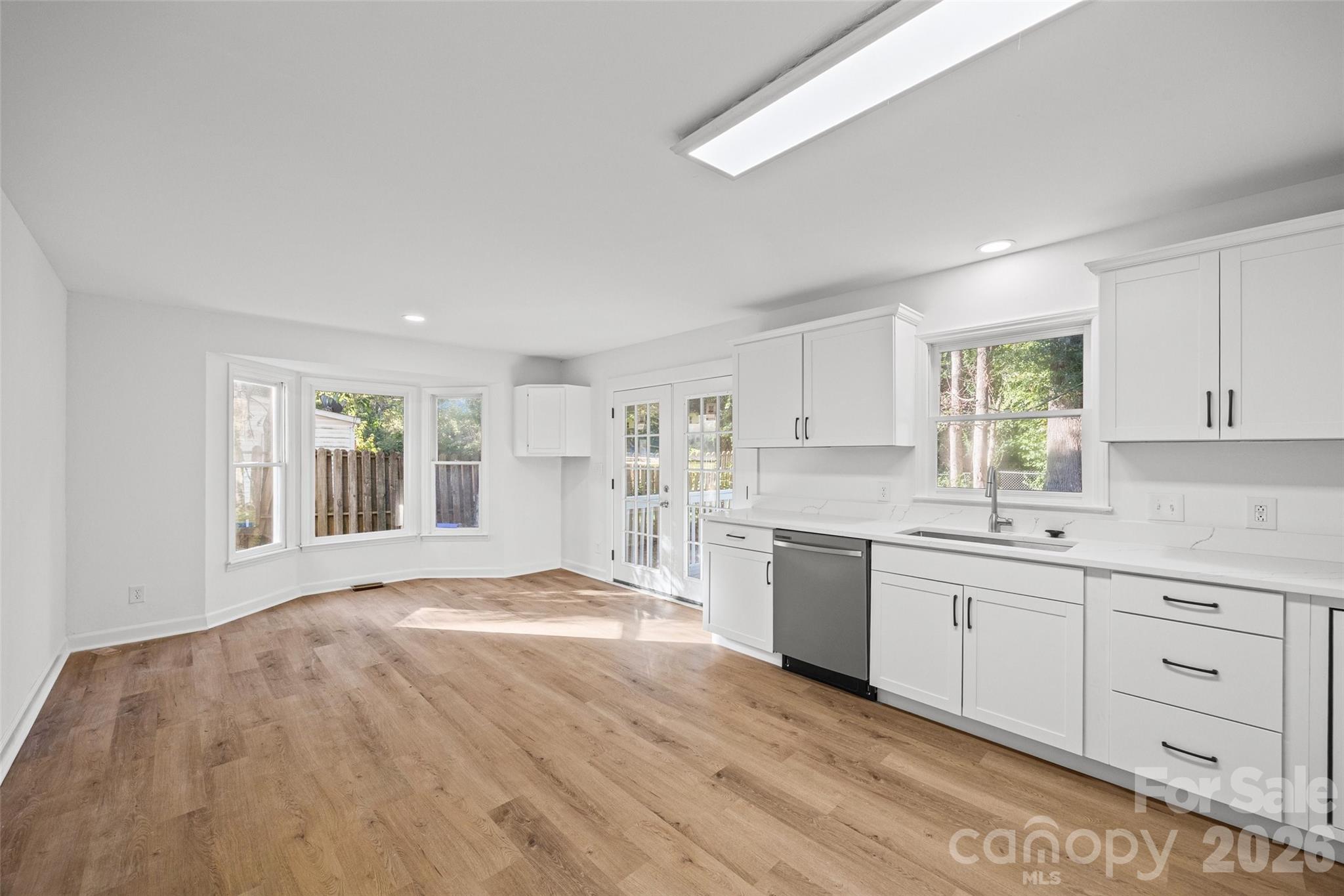 1167 Ebinport Road Property Photo 9