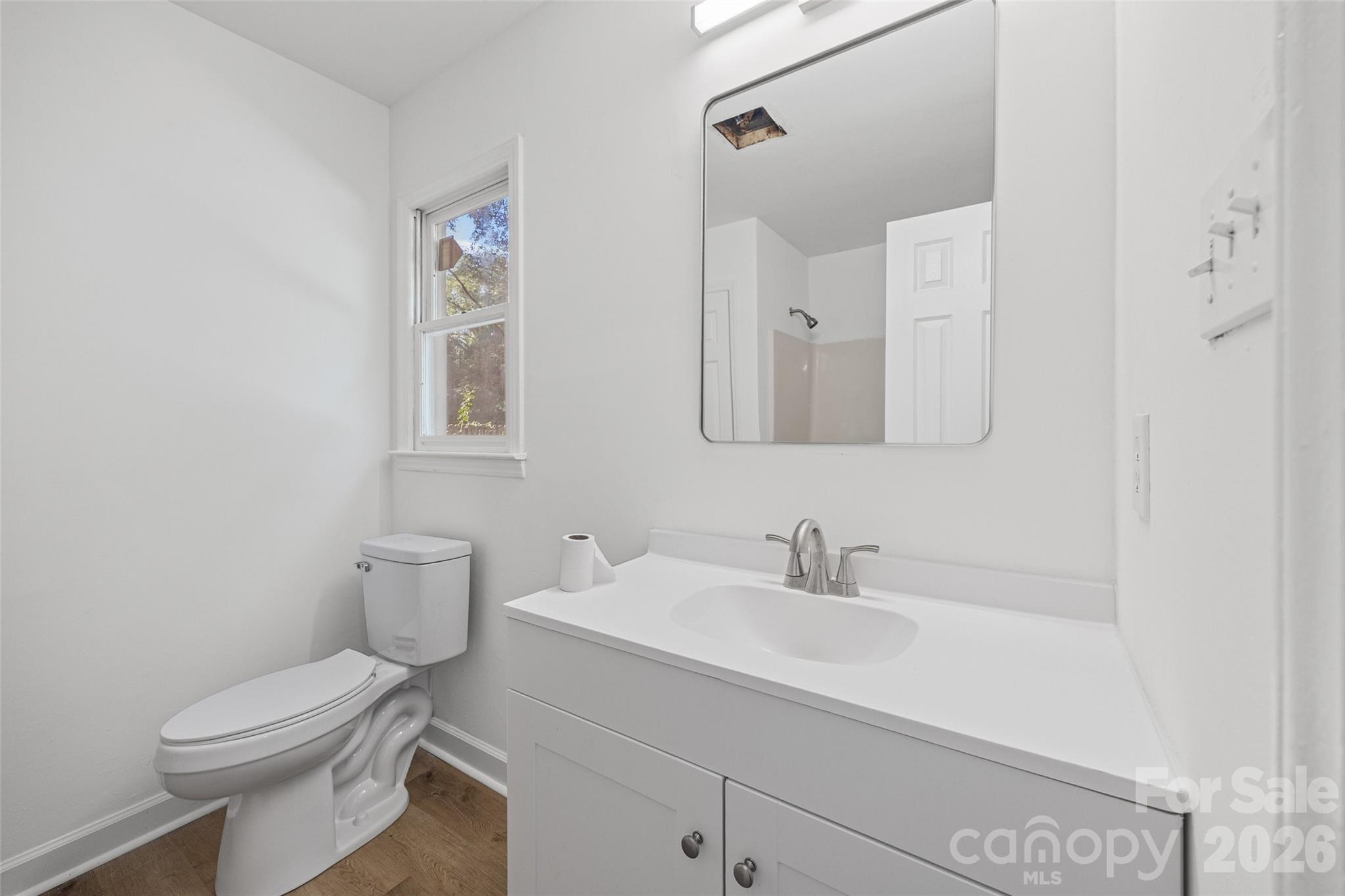 1167 Ebinport Road Property Photo 15