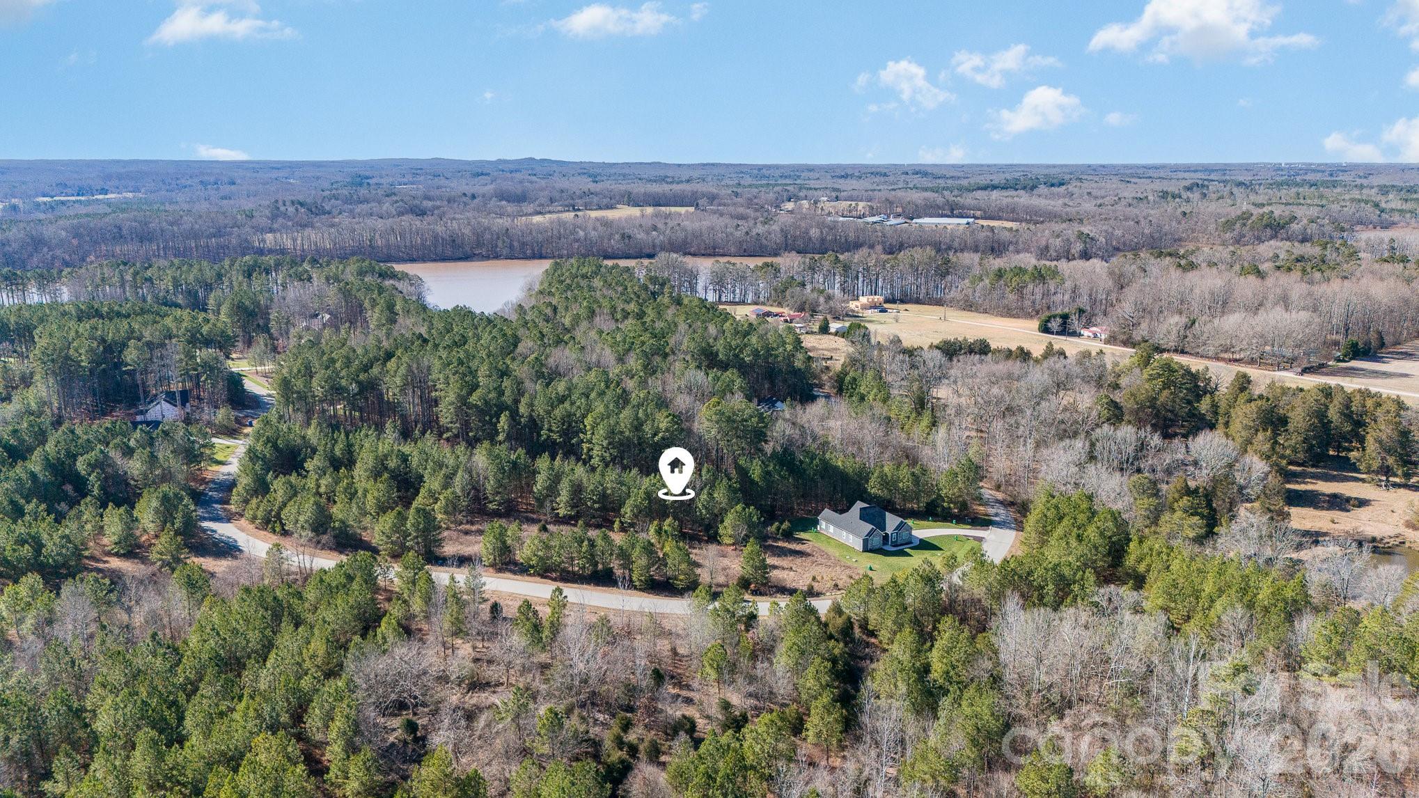 1283 Sunset Pointe Drive Property Photo 6