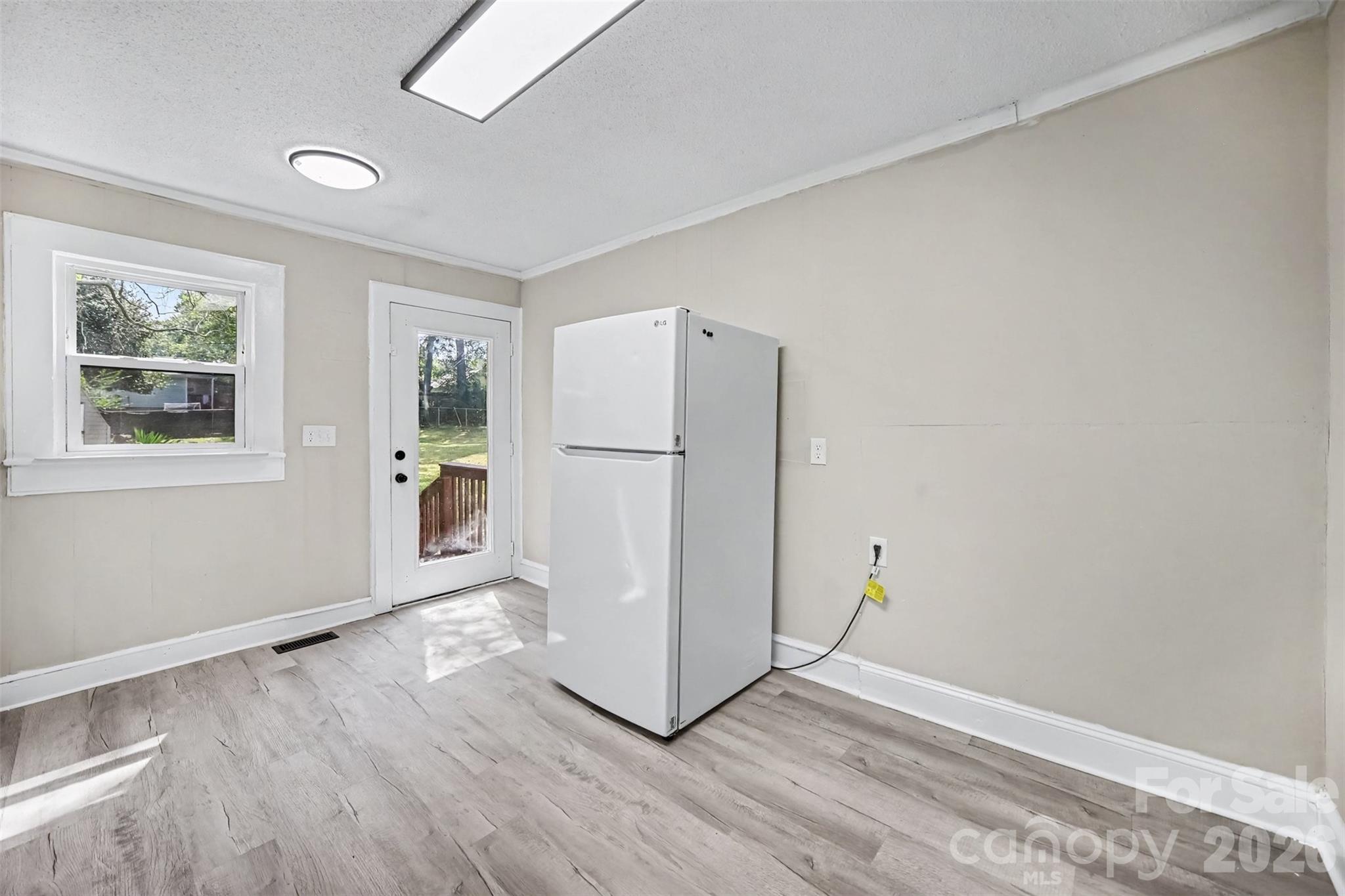 312 Prince Street Property Photo 3