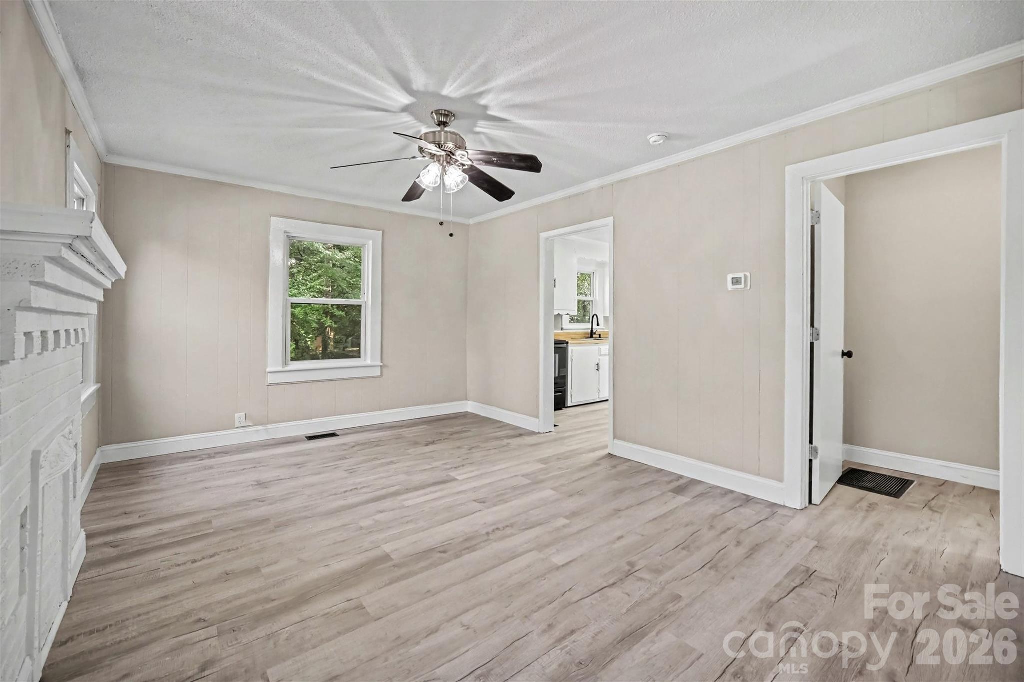 312 Prince Street Property Photo 6