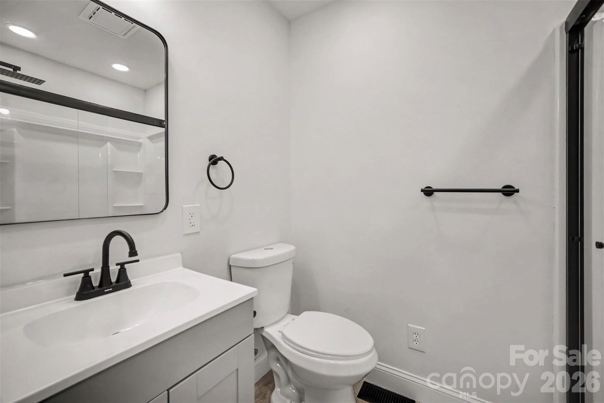 312 Prince Street Property Photo 10